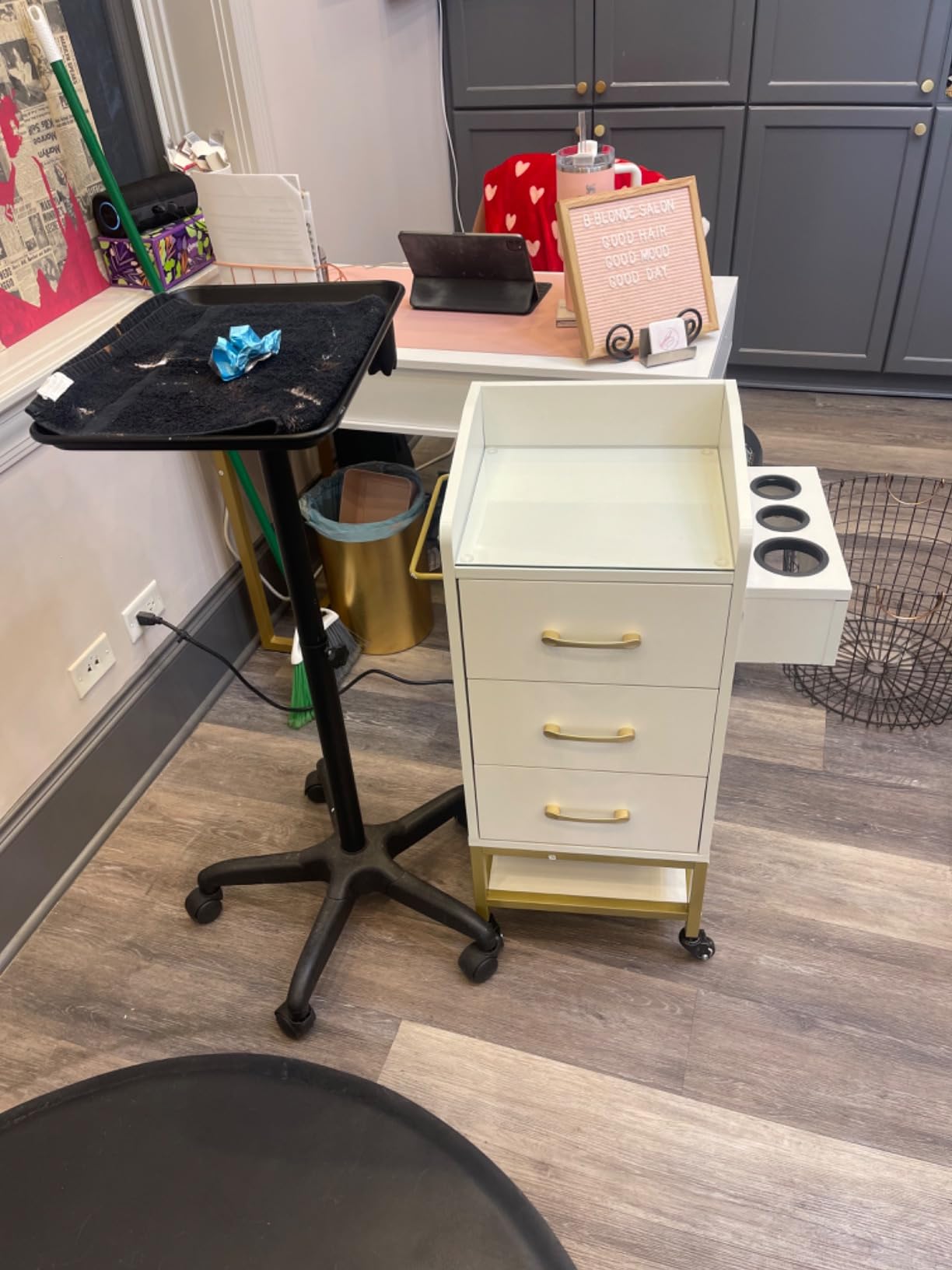Paddie Beauty Salon Storage Trolley Cart, Glass Top Hair Salon Station Cabinet with Dryer Holder, Lockable Rolling Wheel, Drawer - Black customer photo 1