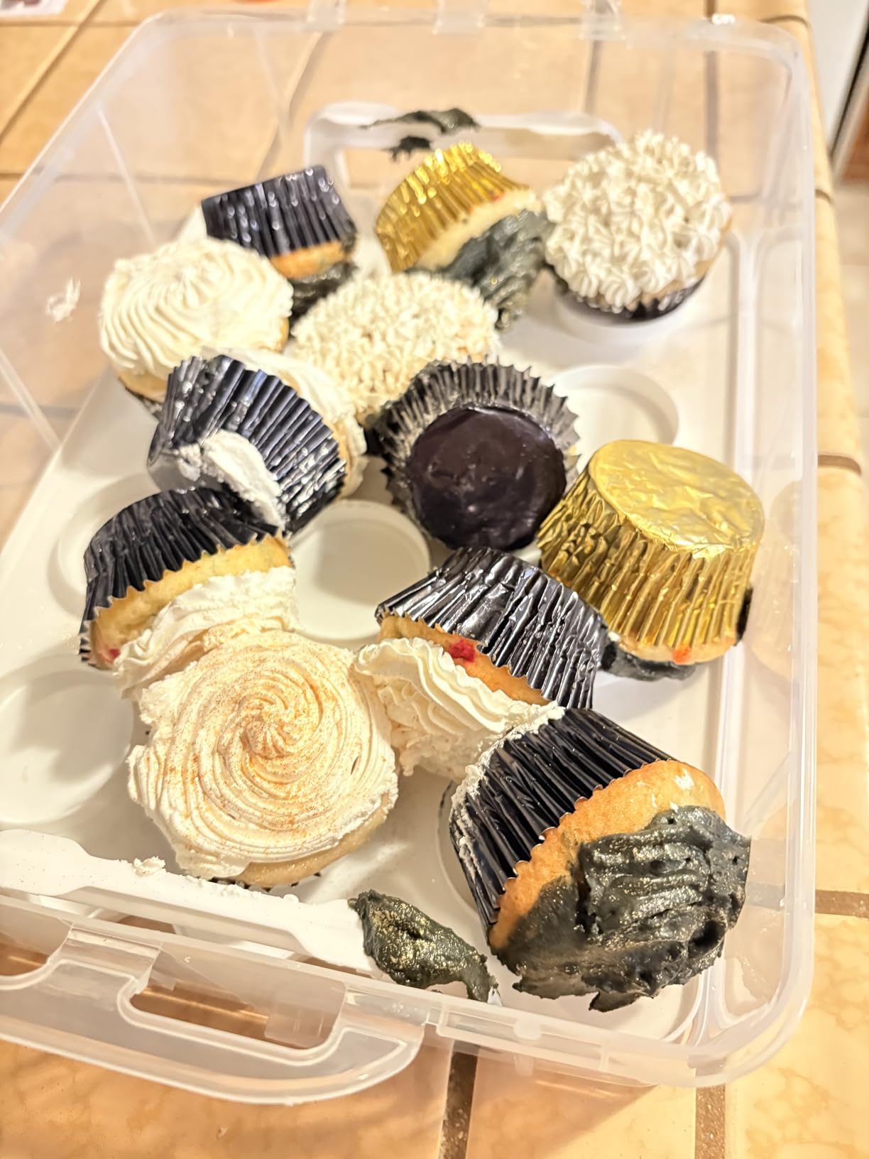 Cupcake Carrier, 3-Tiers Cupcake Containers, Cupcake Holder with Lid | Holds 36 Cupcakes or 3 Large Cakes, Cupcake Box with Lid and Handle White, Rectangle Cake Carrier, Plastic cupcake storage customer photo 1