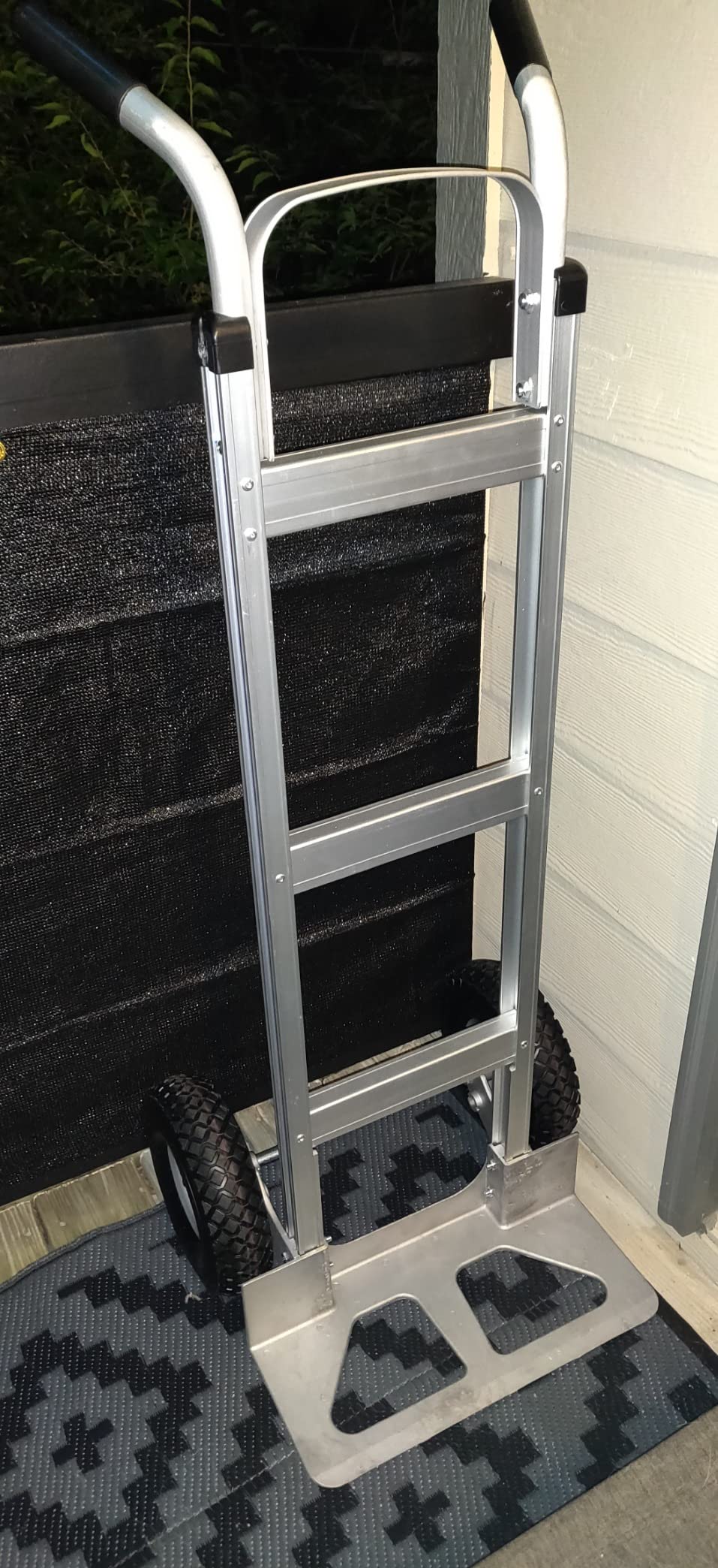 Suzhi Foldable Hand Truck Moving Dolly Cart with 4 Wheels, 500 Lbs Load, 2 Straps, Pre-Assembled, Save Room, Easy Folding Dolly for Furniture, Appliances, Boxes, Warehouse & Office Transport customer photo 2
