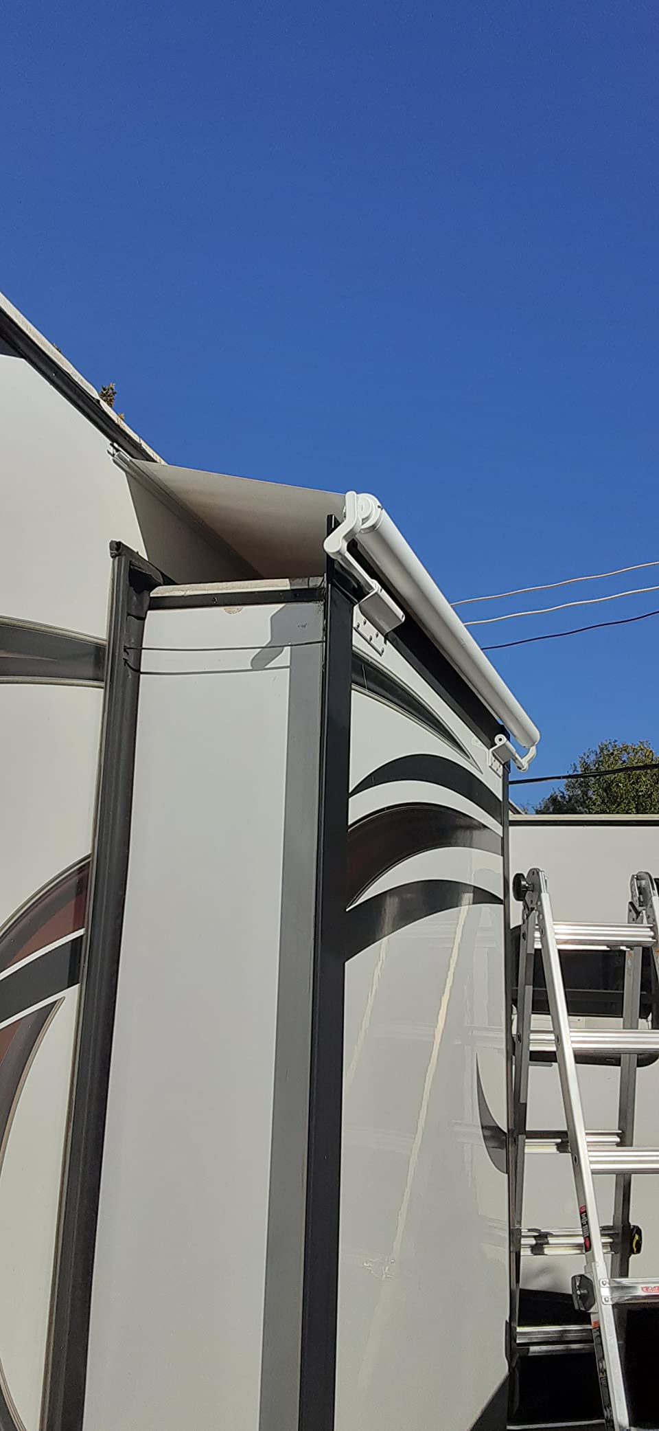 Awnlux Black Modular Slide Topper Awning Slide Out Awning Kit Slide Out Protection for RVs, Travel Trailers, 5th Wheels, and Motorhomes - 13'6