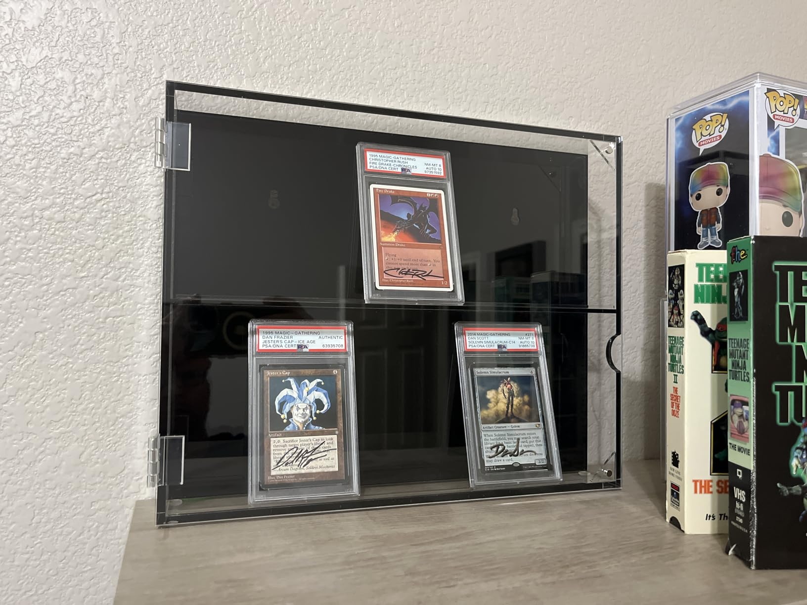 NIUBEE Graded Card Display Case for Sport Baseball PSA Slab, Clear Acrylic | Horizontal; UV Protection; Wall Mount; Magnetic Door; 180 Degree Clear View; Sport Cards Display Case customer photo 1