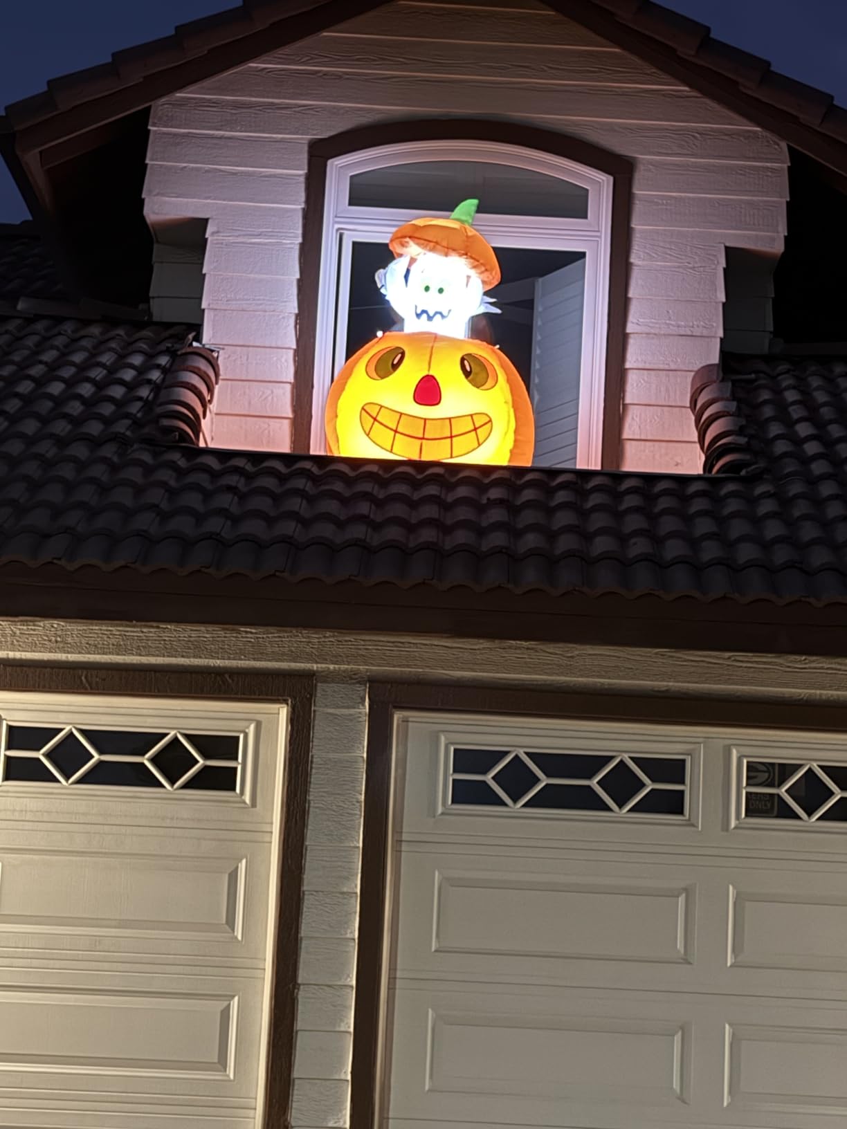 5 FT Halloween Inflatables Animated Pumpkin Ghost Outdoor Decorations Blow Up Yard with Built-in LEDs for Indoor Party Garden Lawn Decor customer photo 2
