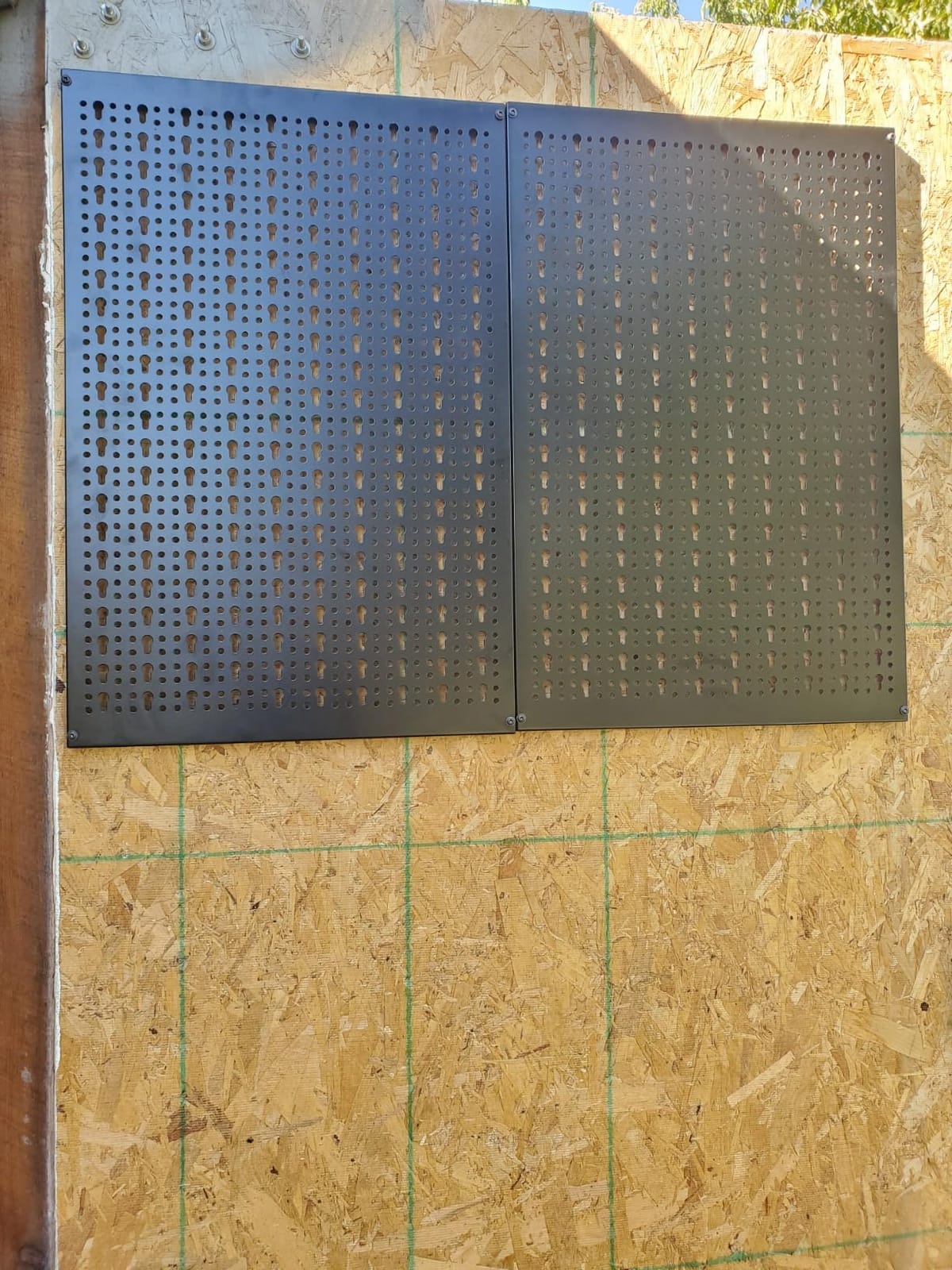 TORACK 3 PCS Metal Pegboard Panels(16x24 in) for Garage Wall, 24x48 in | Utility Tools Storage Pegboard for Workbench, Modular Peg Board, Tool Organizer Board Kit, Pack of 3, Black customer photo 1