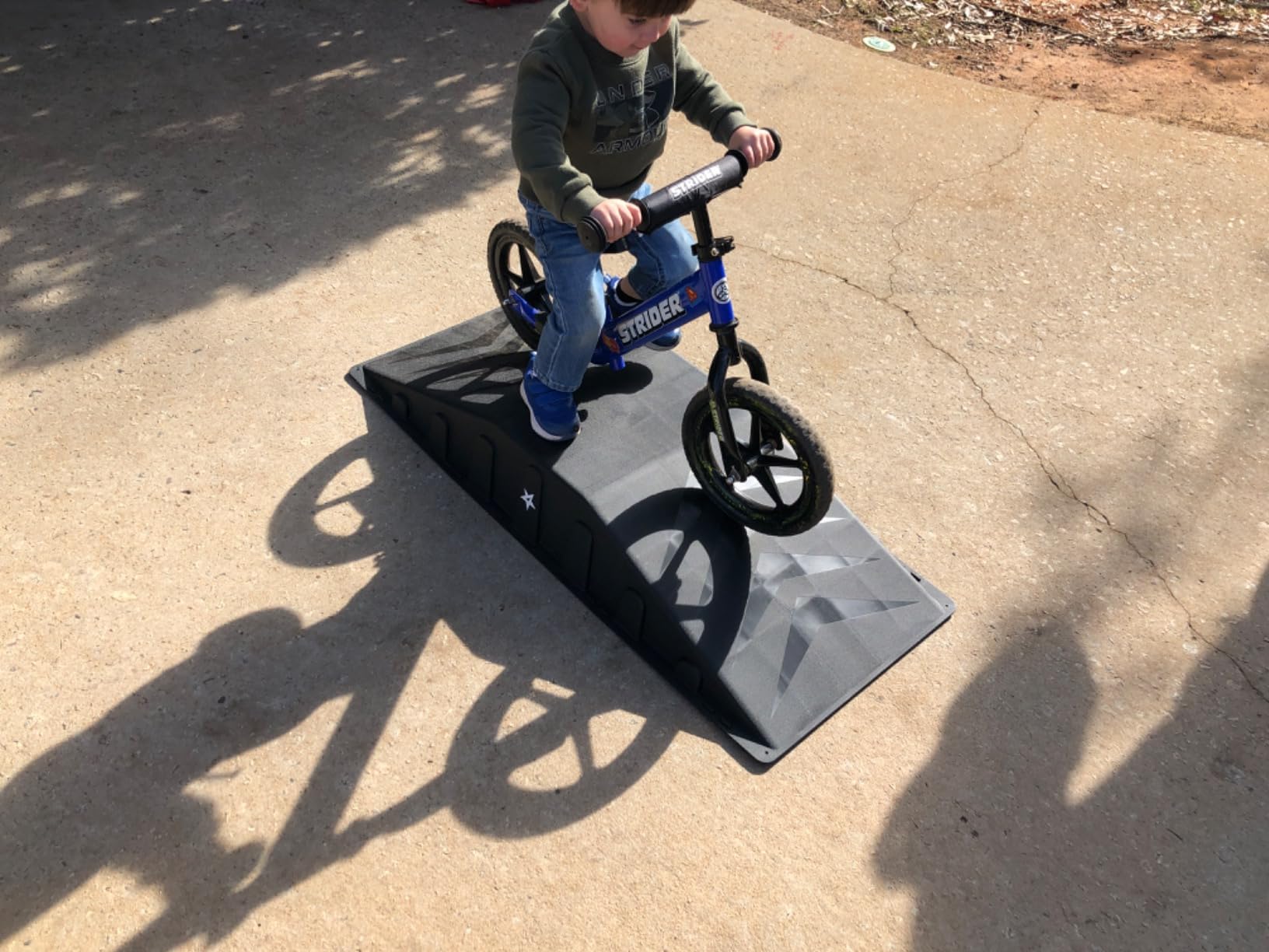 Yes4All Single-Piece Skateboard Ramp, Bike Ramp, Skate Ramp - Design for Beginners, More Durable, Safe, Capacity 220Lbs customer photo 2