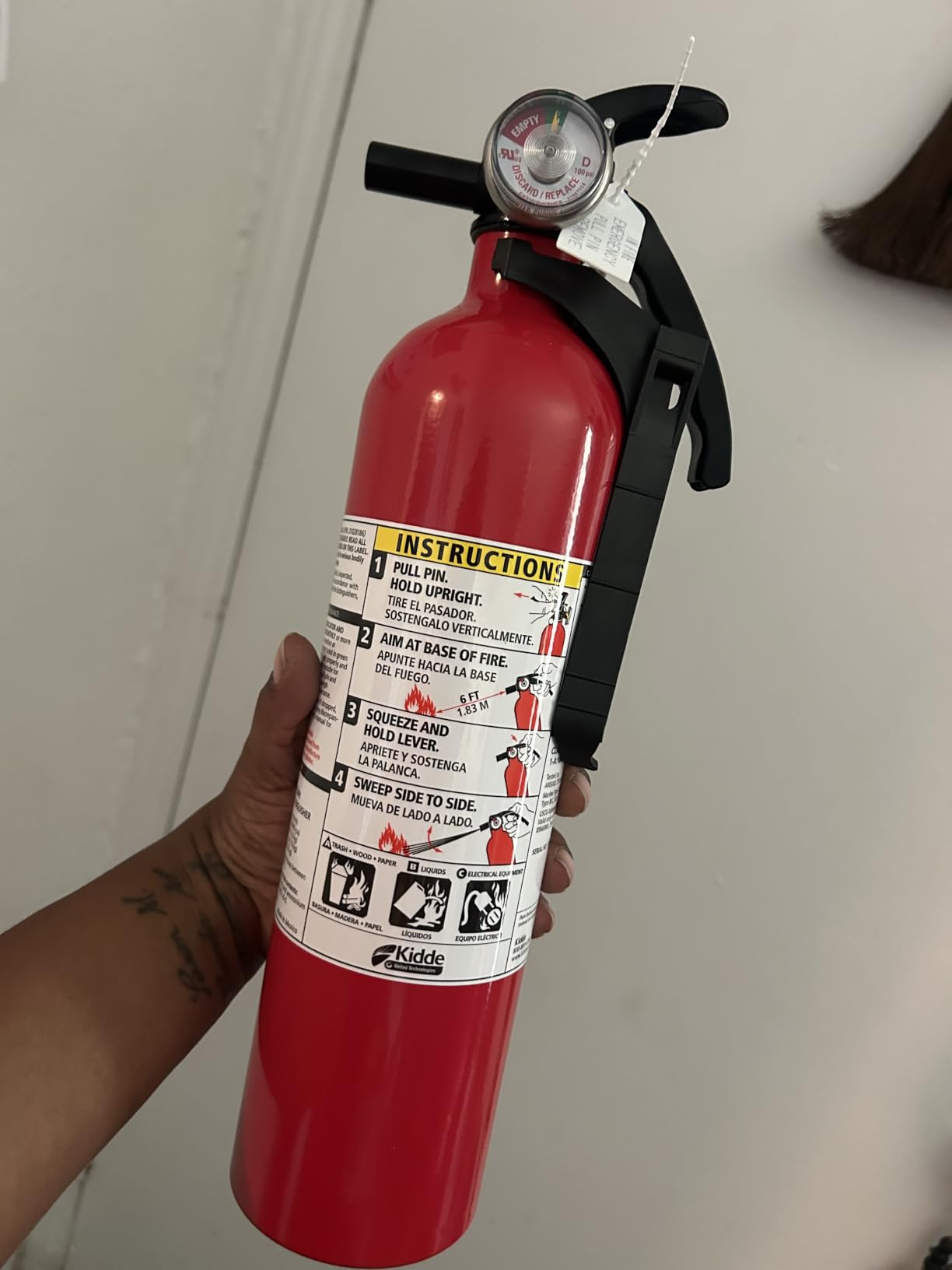 Kidde Kitchen + Home Fire Extinguisher Set, 711A | 1-A:10-B:C, RESSP+FA110G | Residential Extinguisher Combo Set for Small Cooking Oil and Grease Fires + Common Household Fires, 2.5 lb. Dry Chemical customer photo 2