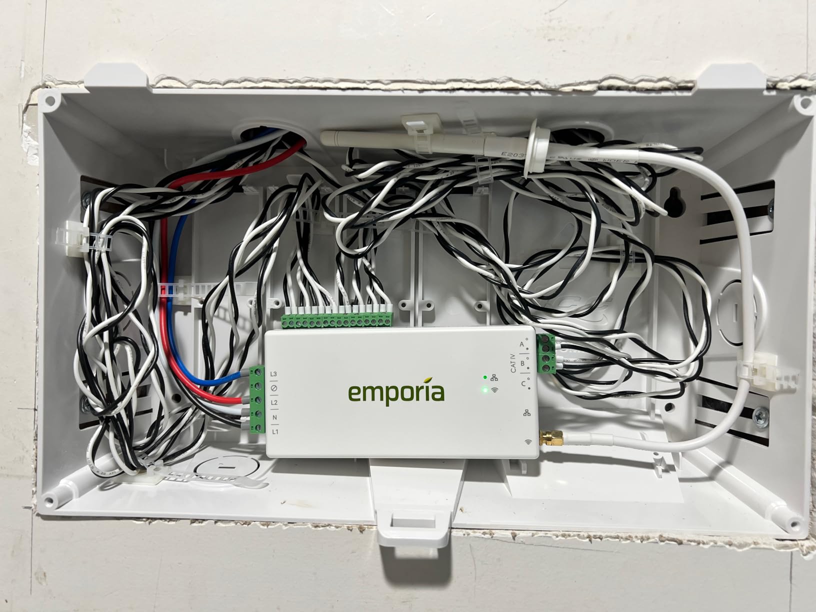 Emporia Vue 3 Home Energy Monitor - Smart Home Automation Module and Real Time Electricity Usage Monitor, Power Consumption Meter, Solar and Net Metering for UL Certified Safe Energy Monitoring customer photo 1