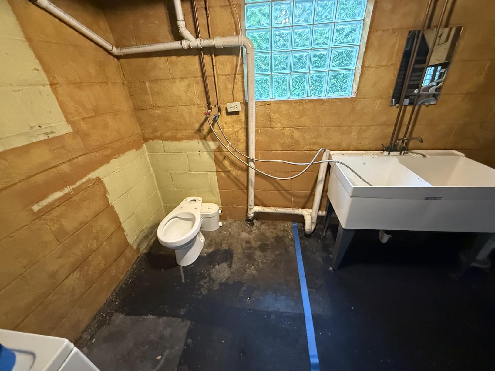 750W Macerating Toilet System with 4-Inlet, Durable Pump, Extension Pipe - Easy Install, Space Saving customer photo 2