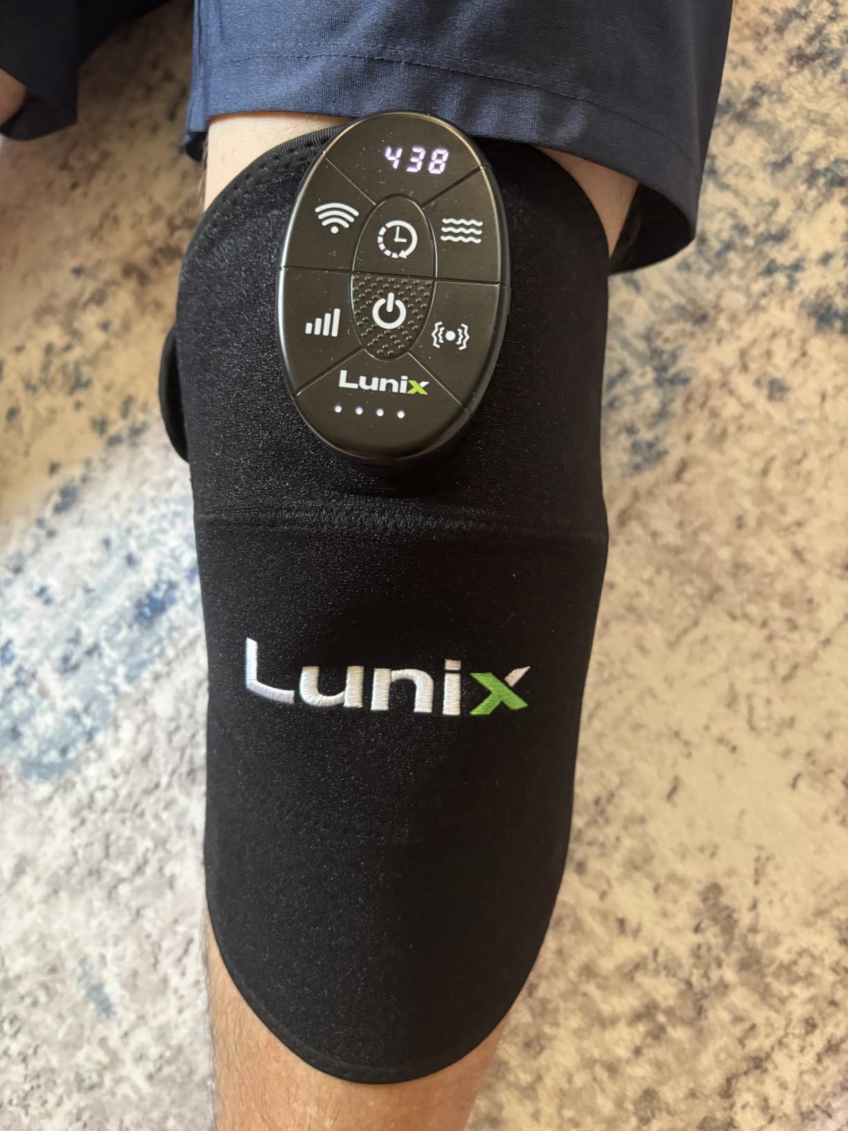 Lunix LX19 Red Light Therapy for Knee, Elbow and Shoulder, Triple Chips LED 850 and 660nm, Infrared Therapy for Circulation & Joint Support, Rechargeable, Adjustable Intensity customer photo 1