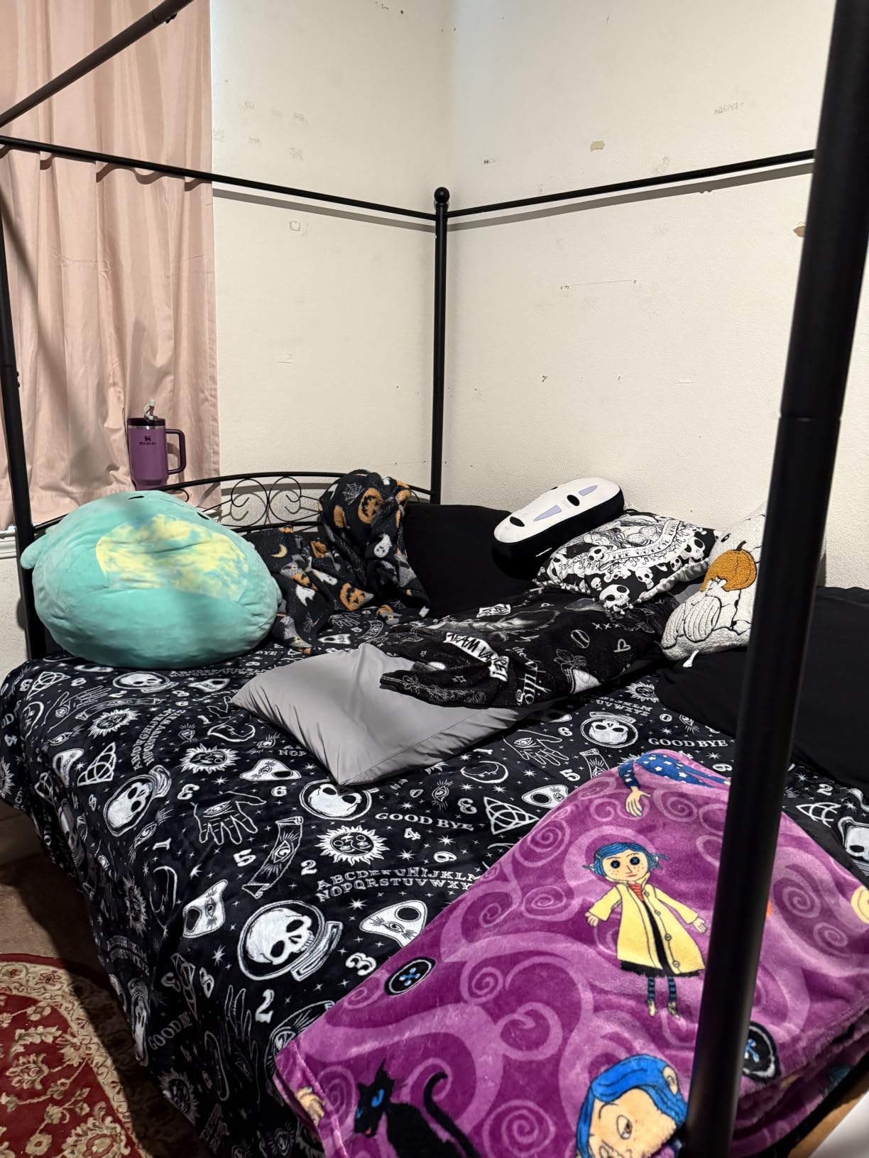 Queen Size Canopy Bed Frame, Black | Four-Poster, Metal Platform Bed, Easy Assembly, Noise-Free, Headboard and Footboard, Sturdy Slat Support, No Box Spring Needed customer photo 1