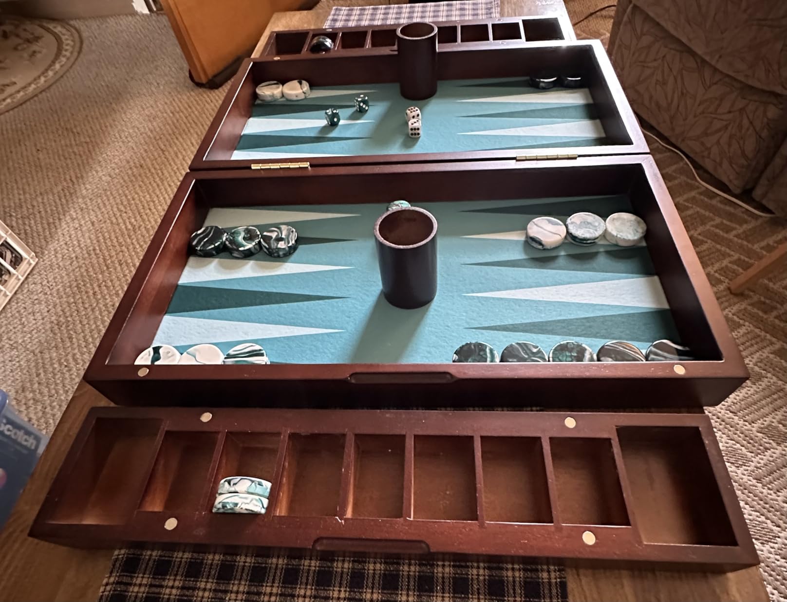 Pointworks 20 Inch Large Backgammon Sets for Adults, Green Backgammon Board, Solid Wood. Removable Accessory Tray, Premium 1.5 Inch Checkers & Dice Set, Backgammon Game Set Backgammon Table customer photo 1