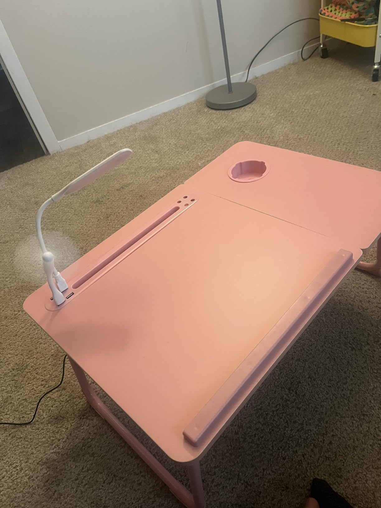 CloudTrip Plus XL Adjustable Laptop Desk with Light, USB Port, iPad Holder, Drawer Storage, Larger 23.6IN Adjustable Lap Desk for Bed customer photo 2