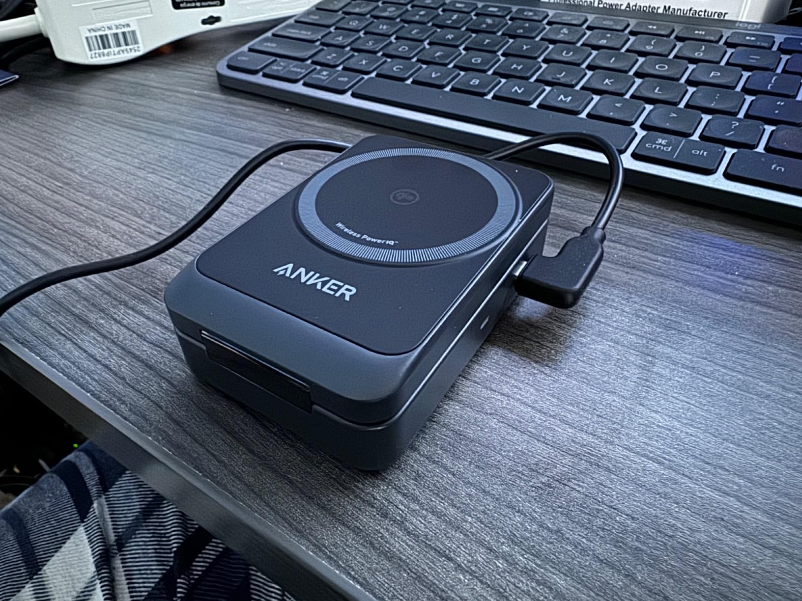 Anker MagGo 3-in-1 MagSafe Compatible Qi2 15W Foldable Charging Station | Qi2 Certified Wireless Charging Stand, for iPhone 17 / 16 / 15 / 14 Series, AirPods, Apple Watch Ultra (Adapter Included) customer photo 2