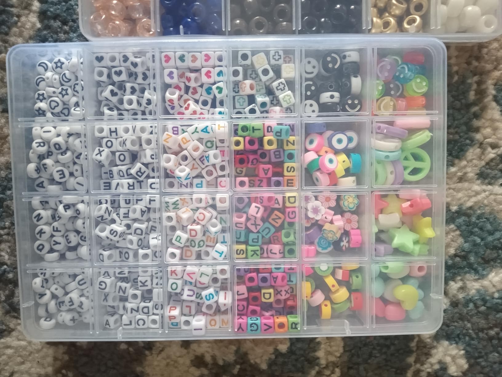 5 Boxes Bracelet Making Kit Pony Beads, 96 Colors 3500Pcs Kandi Beads for Bracelets with 800Pcs Letter Bead Friendship Bracelet Rave Accessories Craft Kits for Kids Adults Keychain Jewelry Making customer photo 2
