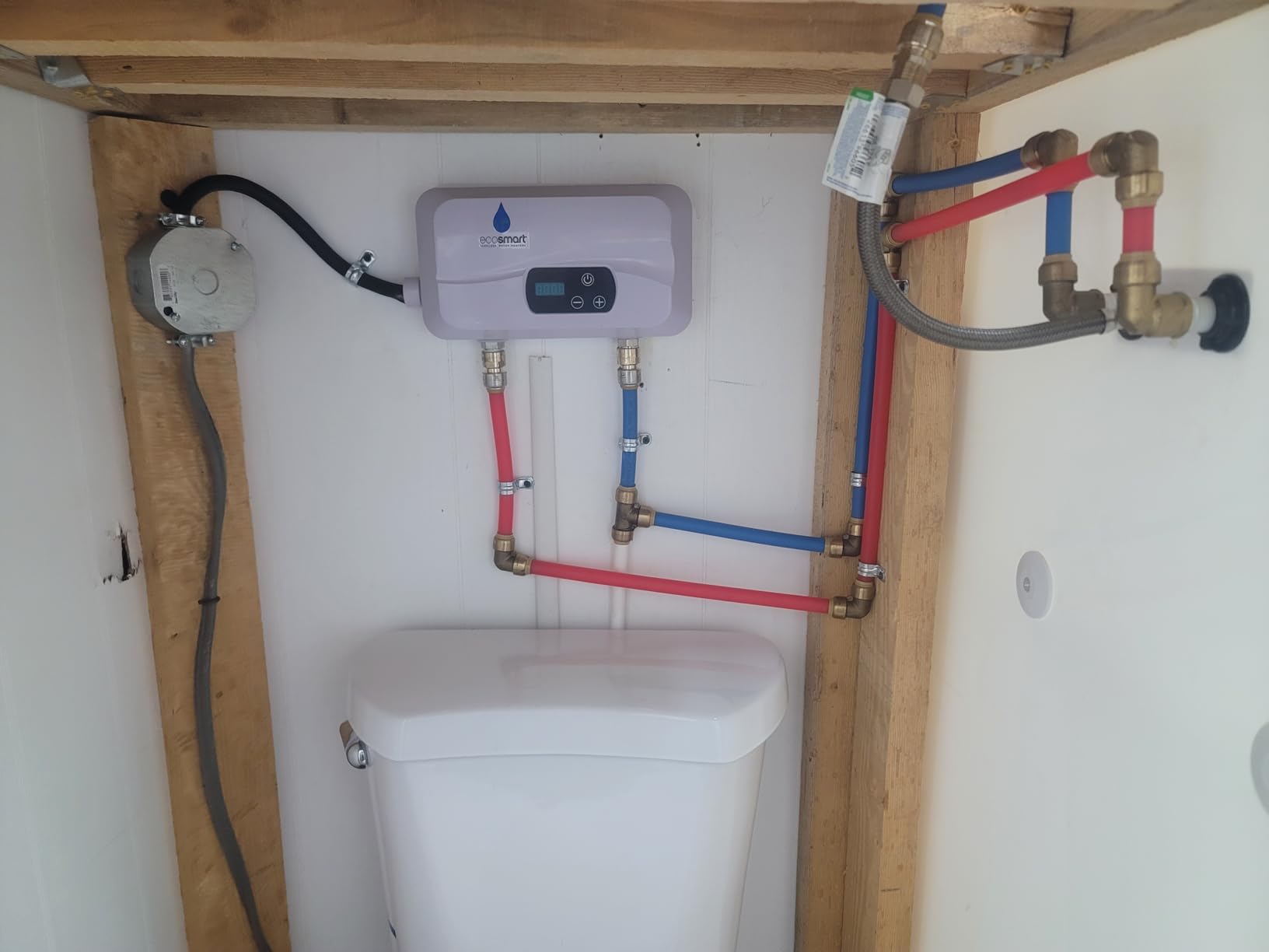 EcoSmart POU 6T 6.5kW 240v Thermostatic Point of Use Tankless Electric Water Heater customer photo 2