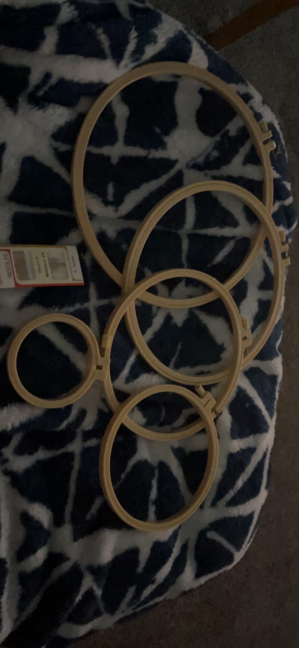 Caydo 6 Pieces Embroidery Hoops with 16 Pieces Needles, 3 Inch to 10 Inch | Cross Stitch Hoop Small Embroidery Hoop Set for Embroidery, Punch Needle, Craft Sewing and Ornaments customer photo 2