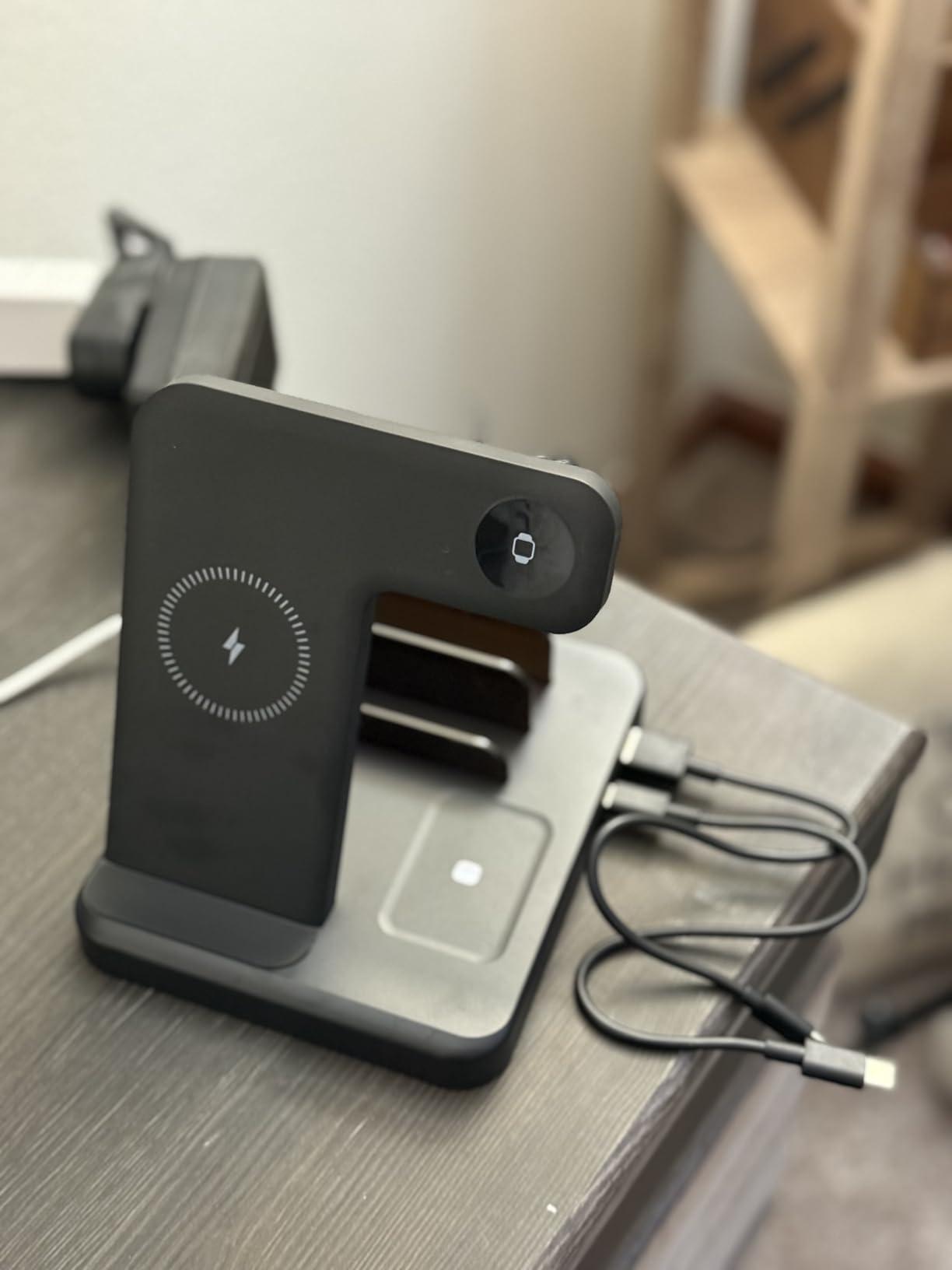 Multiple Devices Charging Station, 5-in-1 Charging Station for iPhone 17 Pro Max/Pro/16/15/14/13/12, iPad Pro/Air/Mini, Apple Watch and Airpods, Wireless Charging Dock(G805) (Black) customer photo 1