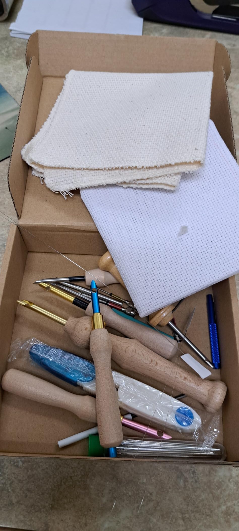 35 Pcs Punch Needle Kit, Punch Needle Tool Adjustable Punch Needle Embroidery Kits Include Wooden Handle Embroidery Pen Set, Big Eye Needles, Punch Needle Cloth customer photo 2