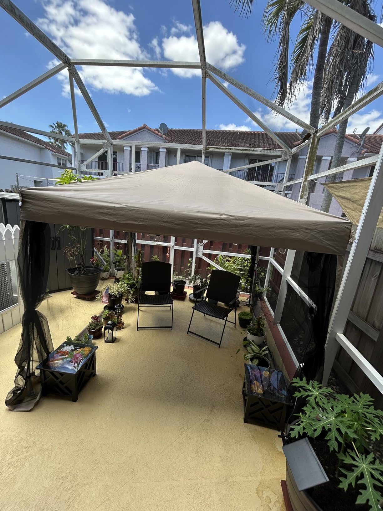 VIVOHOME 10x10ft Outdoor Screen Tent with Mosquito Netting | Easy Pop-Up Canopy with 2 Zipper Doors and Roller Bag for Yard Camping Picnic Party Events customer photo 1