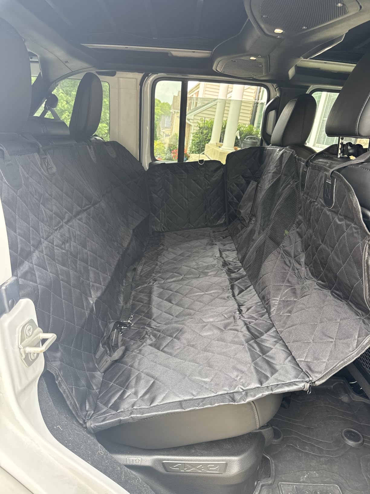 Dog Car Seat Cover, 600D Heavy Duty Car Seat Cover for Dogs Pets, 100% Waterproof Anti-Scratch Nonslip Dog Hammock for Cars, Seat Covers Protector with SeatBelt for Sedan SUV Truck Standard Black customer photo 2