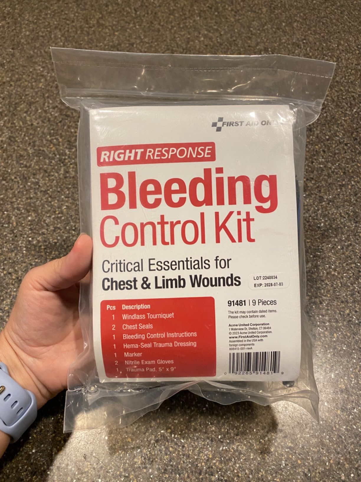 First Aid Only 91481 Critical Essentials Bleeding Control Kit for Chest & Limb Wounds, 9 Pieces customer photo 2