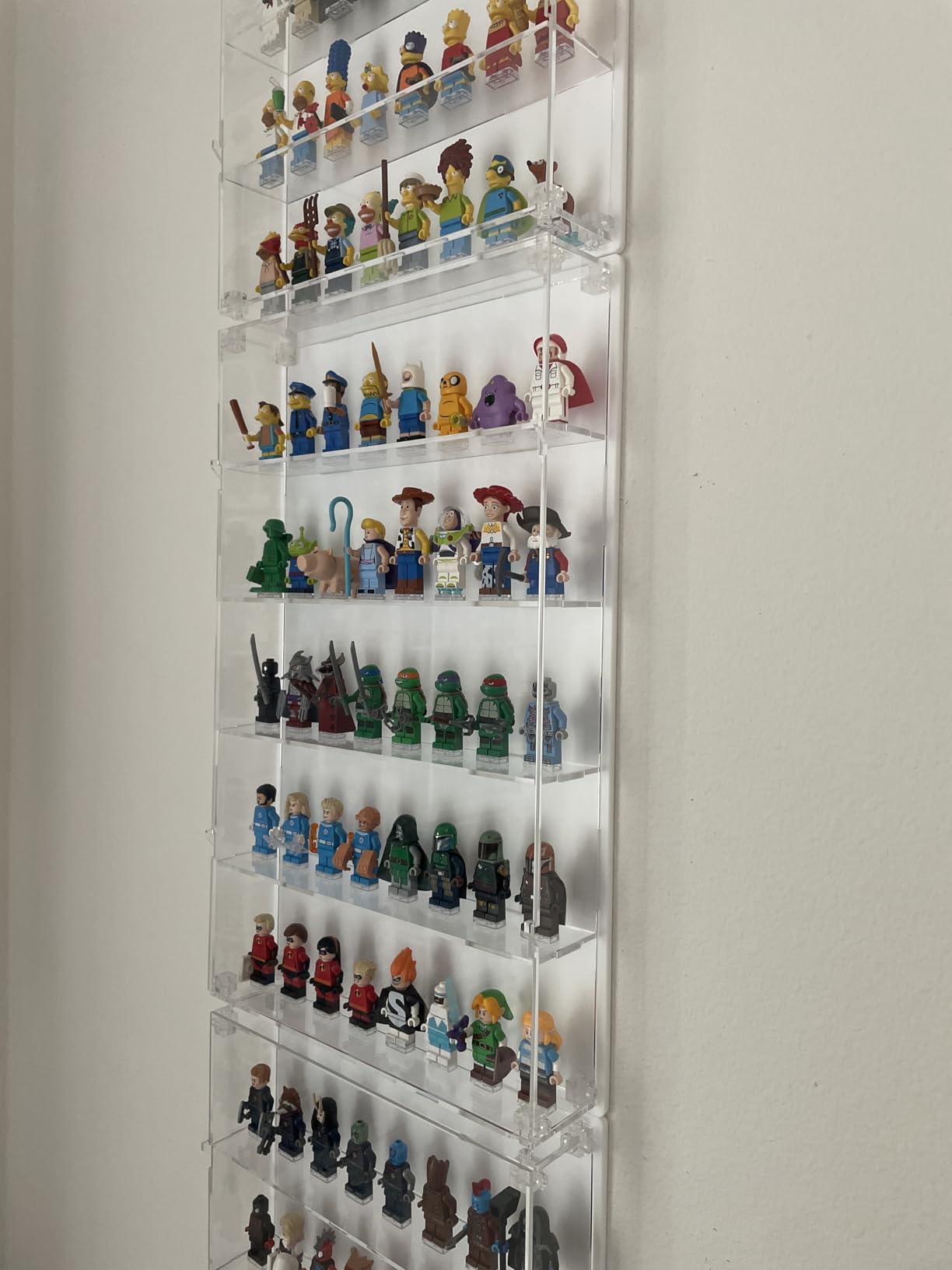 Homelodge Acrylic Minifigure Display Case - 40 tall minifigs customer photo 2