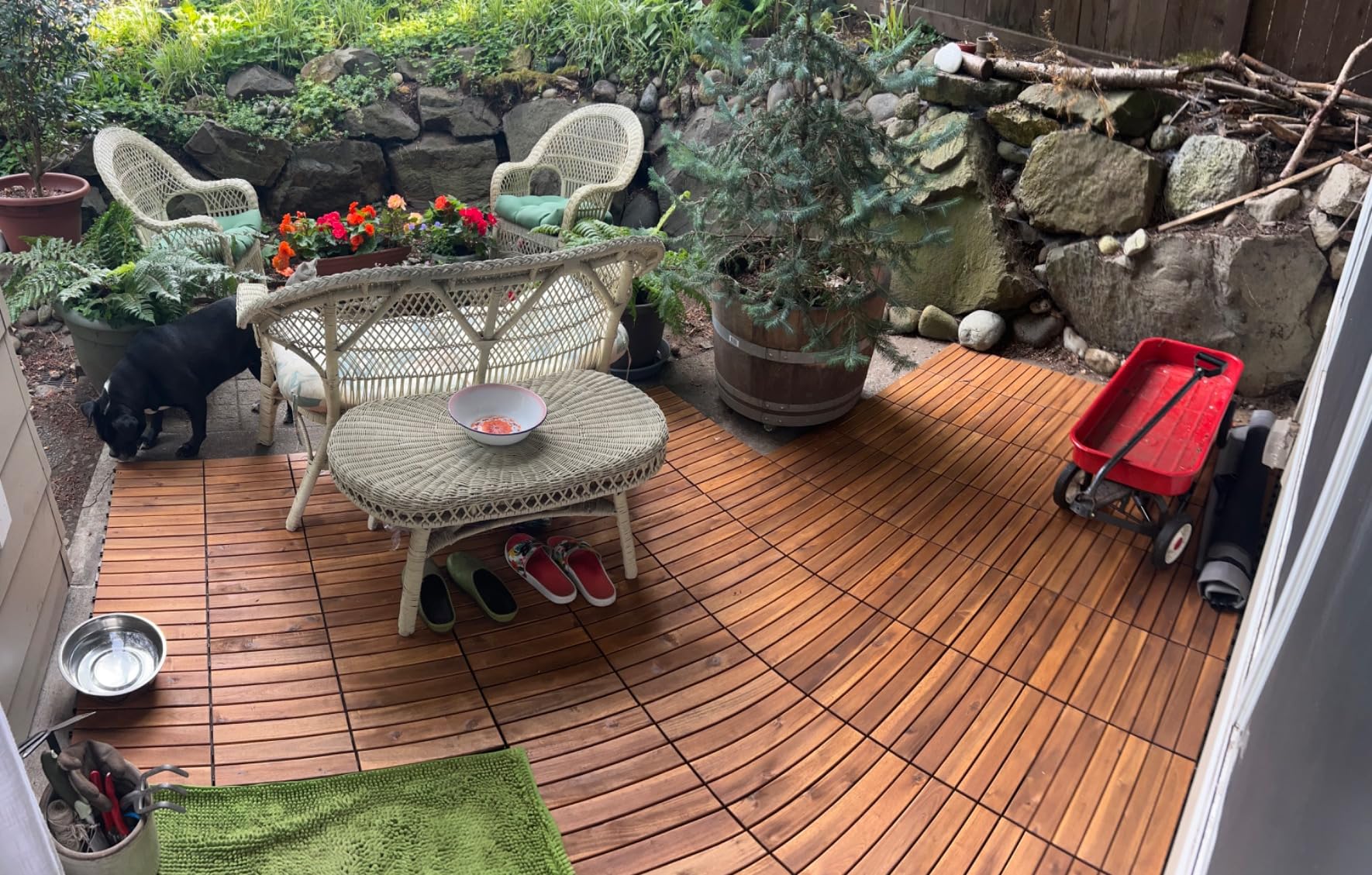 Interlocking Deck Tiles 9.6 SQFT - 10PCS Waterproof Acacia Wood Patio Tiles, Flooring Tiles for Indoor and Outdoor - Decking Stripe Pattern, 11.81 x 11.81 x 0.91 Inches, Golden customer photo 2