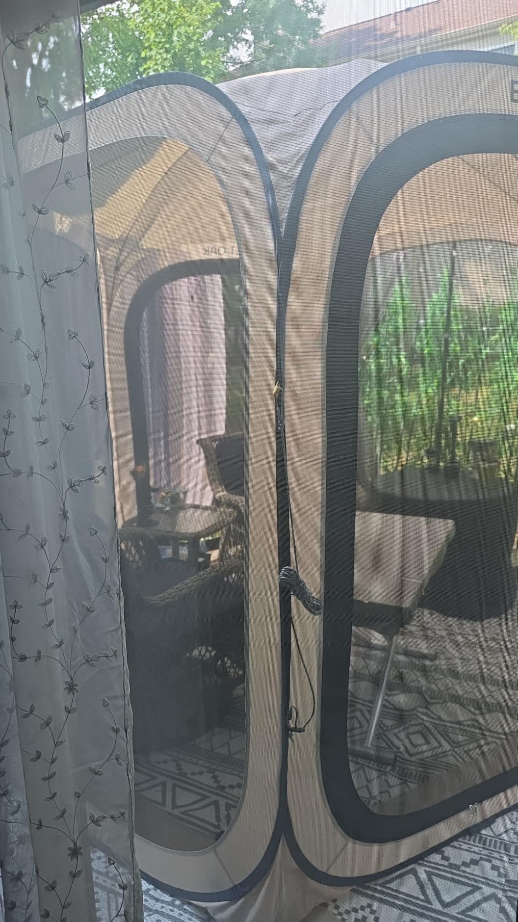 East Oak Pop up Screen Tent with Mosquito Netting, Portable Screen House Canopy Shelter, 6 x 6 FT Instant Screen Gazebo & UPF 50+ UV Protection for Patio, Backyard, Deck & Outdoor Activities, Beige customer photo 2