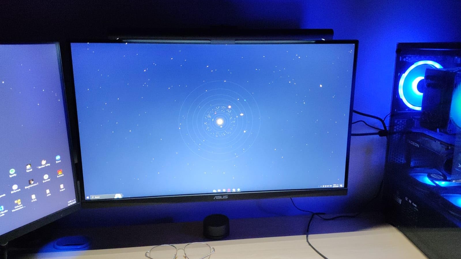 Xiaomi Mi Computer Monitor Light Bar - Easy Installation, Extra Computer Lighting w/o Taking Desktop Space, with Wireless Remote Control Adjusting Lights Easily customer photo 2