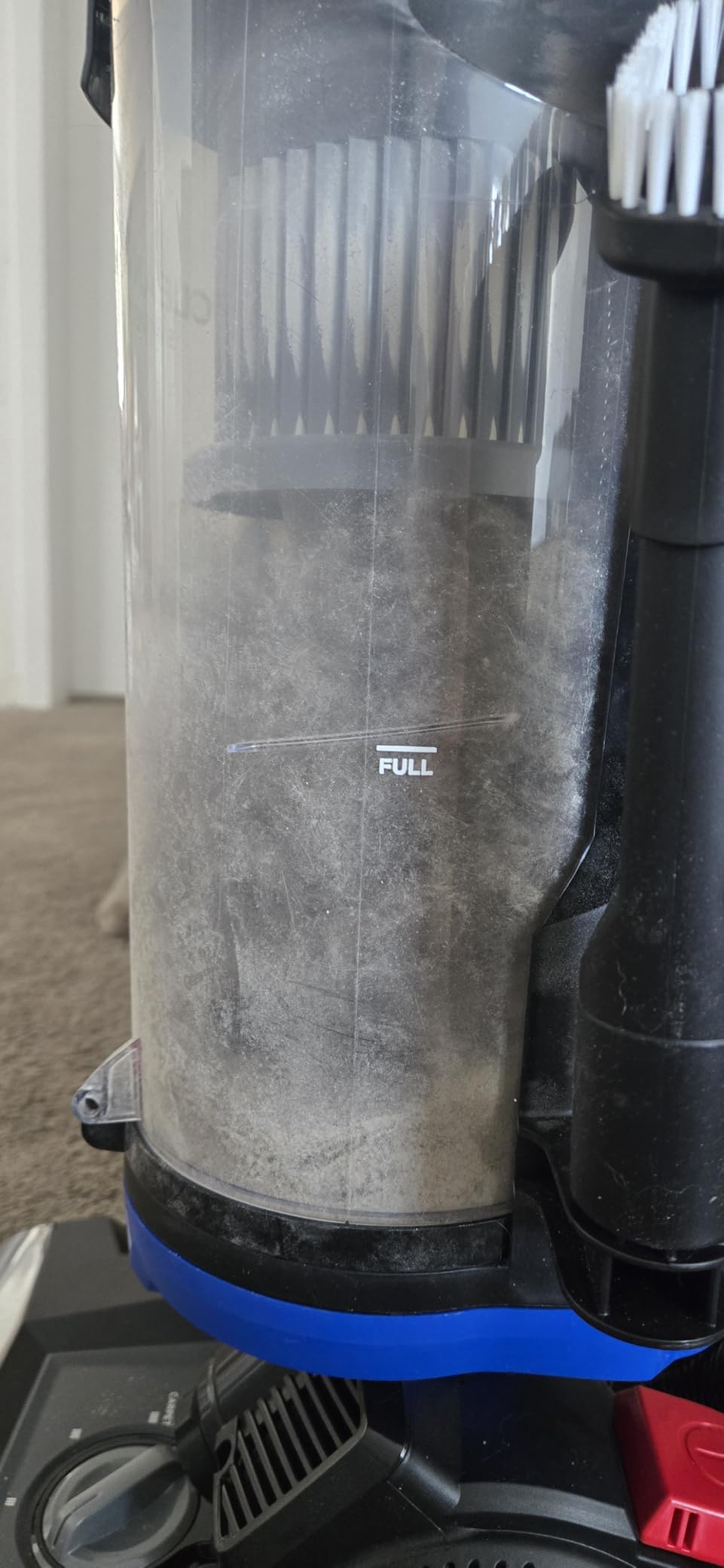 Bissell CleanView Swivel Vacuum, Triple Action Brush Roll, 3836 customer photo 2
