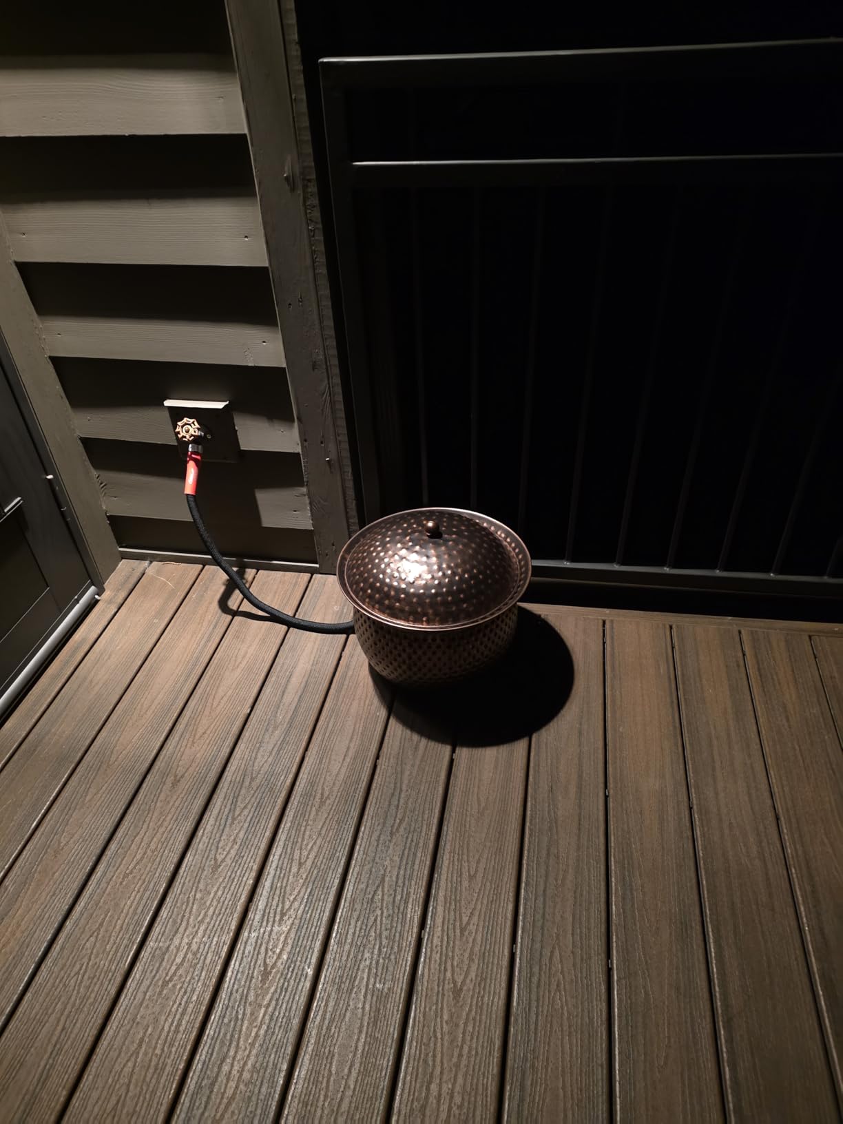 BSTGIFTS Garden Hose Holder Pot with Lid - Hose Storage Pot with Copper Finish and Hammered Accent - Steel Water Hose Container, Water Hose Hider Outdoor or Indoor Use customer photo 2