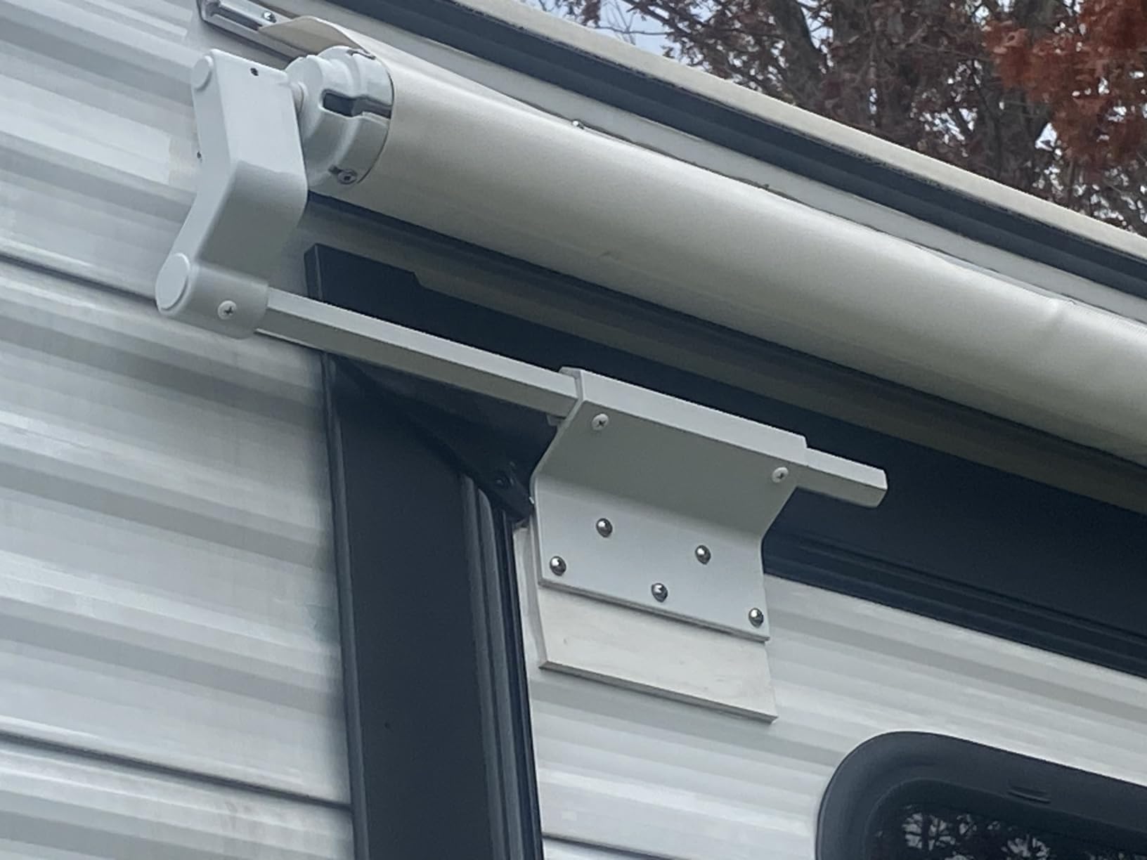 Dulepax RV Slide Out Awning,RV Slide Topper,Modular Camper Slide Out Awning Kit,Slide Toppers for RVs,5th Wheels,Travel Trailers and Motorhomes,Black,7'3''(6'7''Fabric) customer photo 1