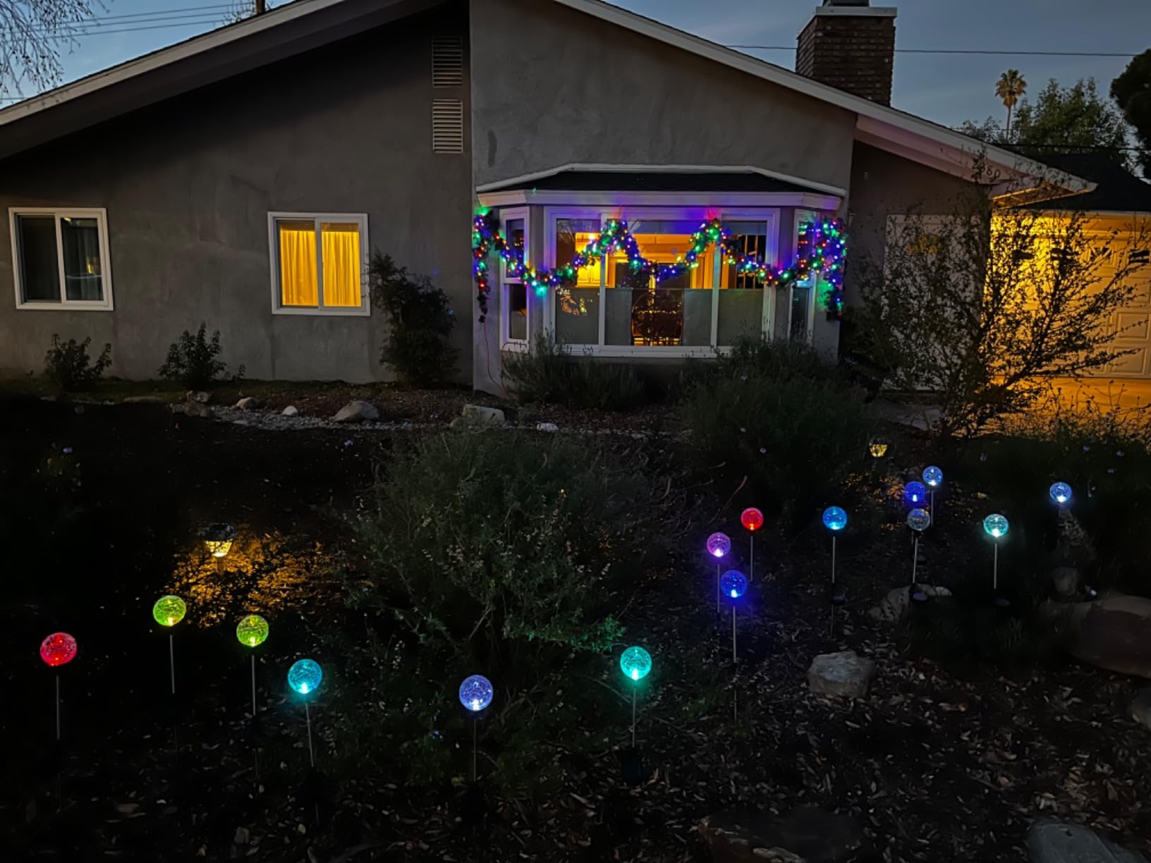 GIGALUMI Solar Garden Lights 6 Pack, Solar Lights Outdoor Decorative customer photo 2