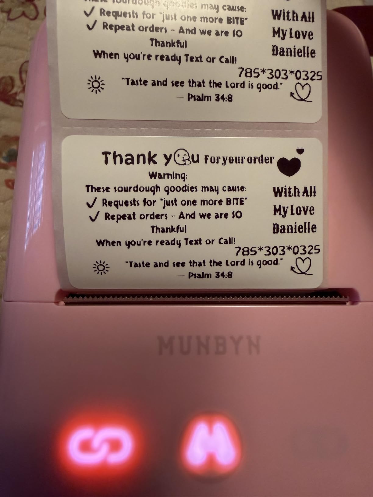 MUNBYN FM226 Bluetooth Label Printer, Wireless Thermal Sticker Maker | Dual-color thermal printing, auto alignment, inkless design, long battery life, batch PDF print, multi-size label support customer photo 2