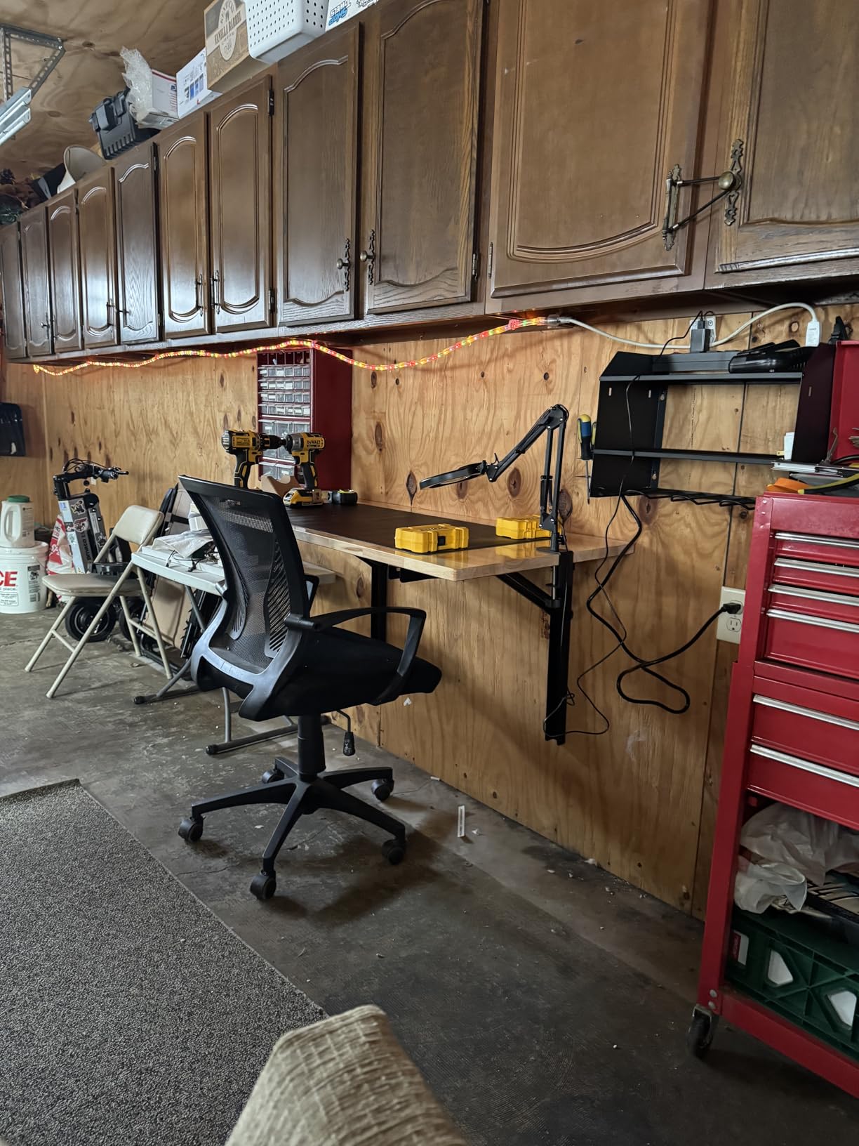 TORACK Heavy Duty Wall Mounted Folding Workbench, Collapsible Wall Table | Space-Saving, Wall Folding Desk for Garage, Workshop, Holds up to 550 lbs, Size: 47.25 x 22.75 in customer photo 2