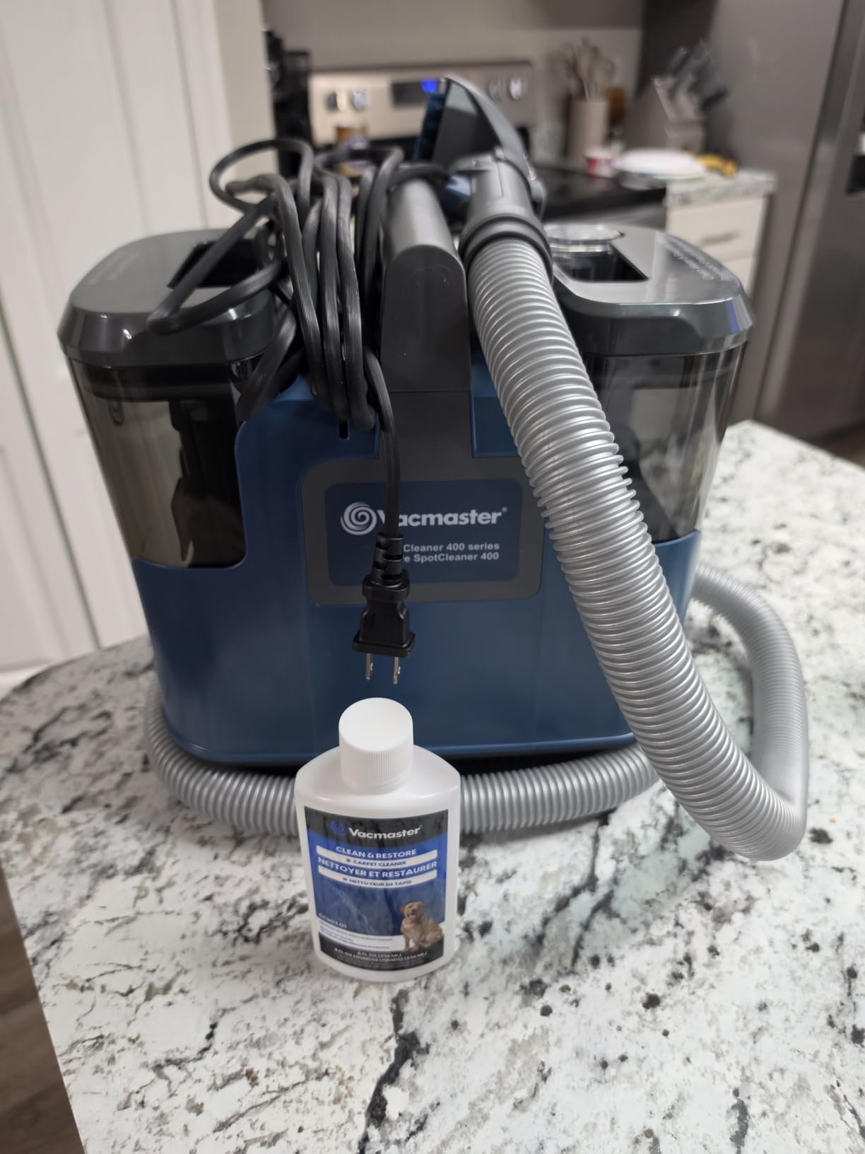 Vacmaster 400 Series Portable Carpet & Upholstery Spot Cleaner Machine | 16Kpa Power Suction with Versatile Tools for Pets, Area Rugs and Couches - SCB301 customer photo 1