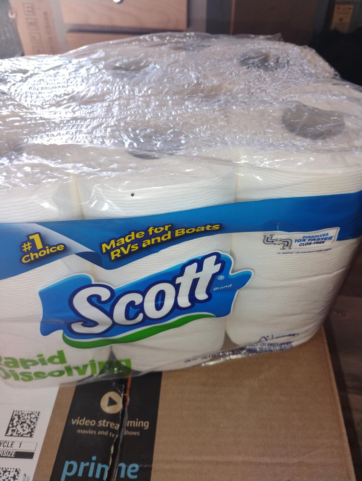 Scott Rapid-Dissolving Toilet Paper, 12 Double Rolls, 231 Sheets per Roll customer photo 2