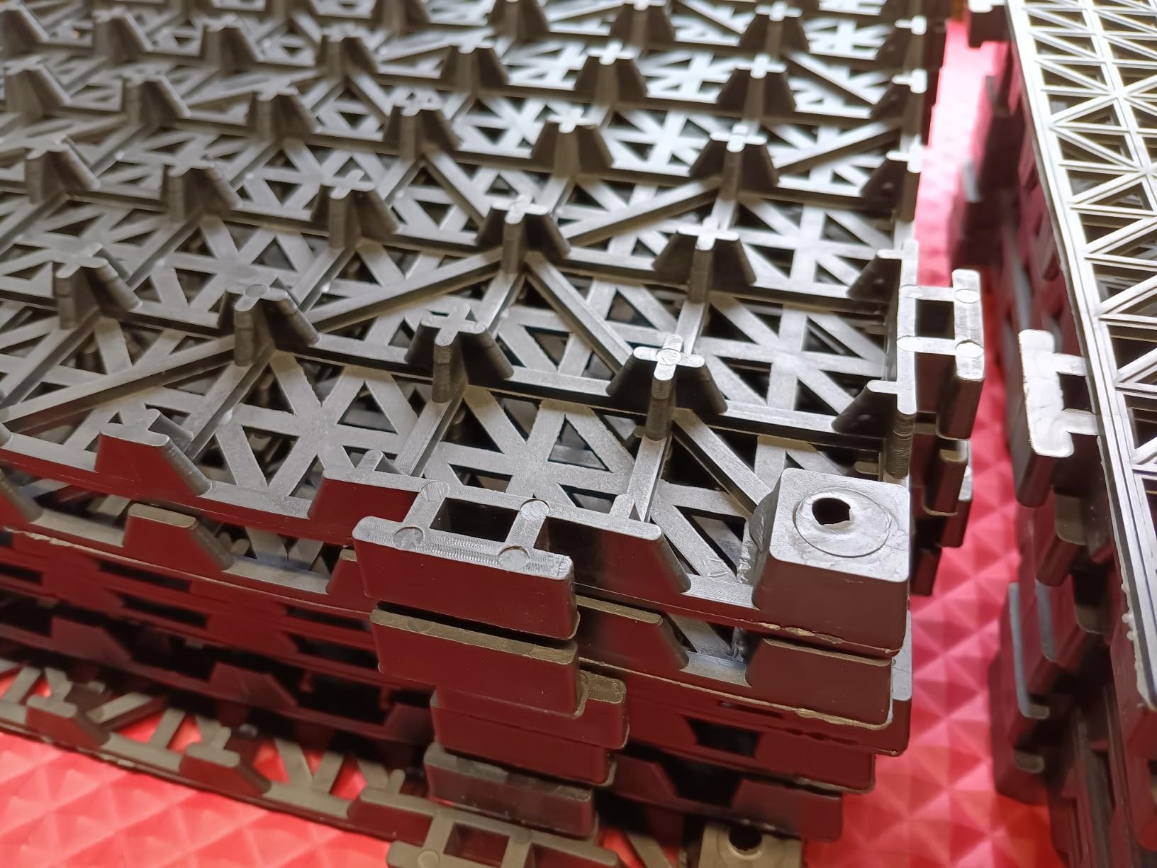 12Pcs Drainage Interlocking Floor Tiles 11.8