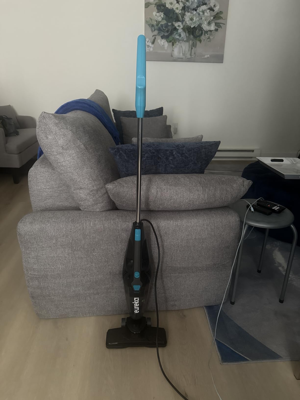 Eureka Blaze Stick Vacuum Cleaner, 3-in-1 Small Vacuum for Home, Blue | Corded Vacuum Cleaner, Stick Vacuum, Vacuum for Dorm, Featherweight, Powerful Suction, Handheld Vacuum, Pet Hair Eraser customer photo 2