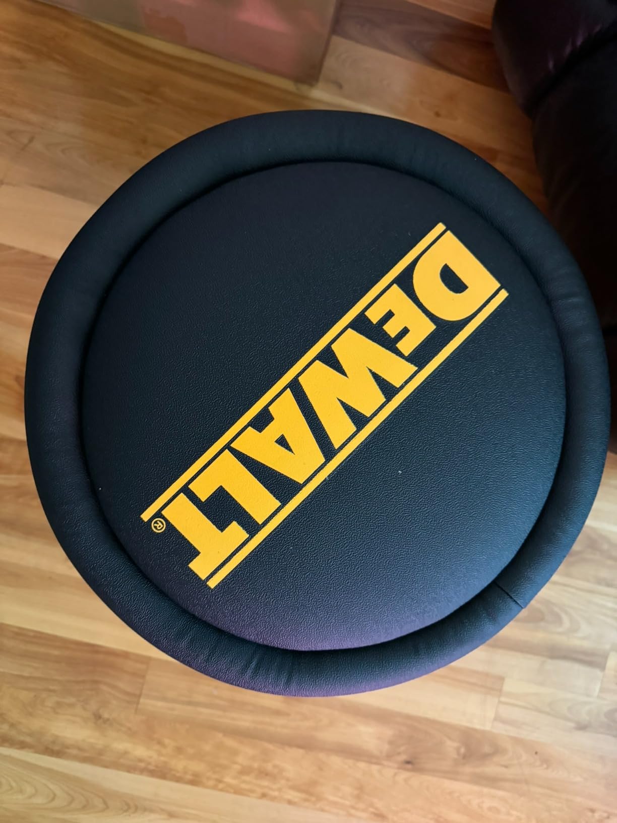 DEWALT Heavy-Duty Metal Rolling Stool for Shop or Garage, Padded 360-degree Swivel Seat, Durable Steel Frame, Adjustable customer photo 2