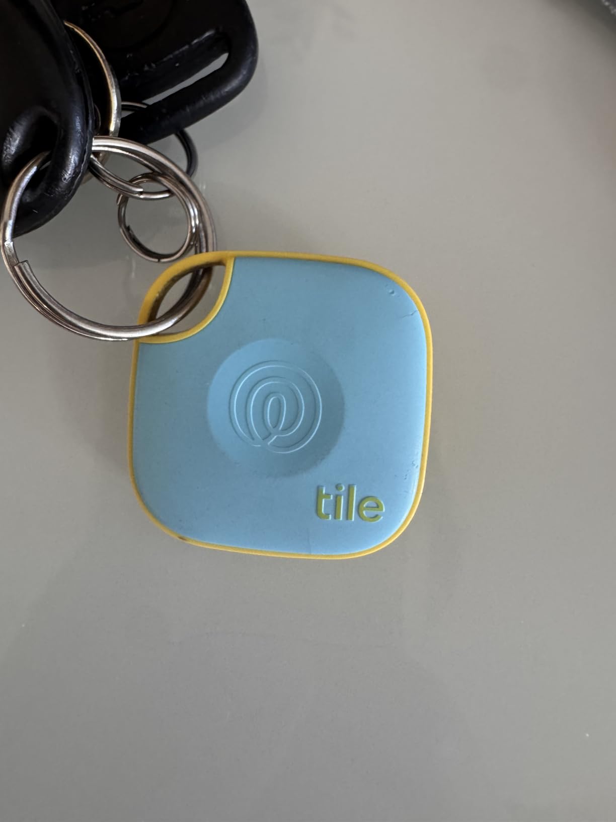 Life360 Tile - Bluetooth Tracker, Keys Finder and Item Locator for Keys, Bags and More. Phone Finder. Both iOS and Android Compatible. 4-Pack (Black) customer photo 1