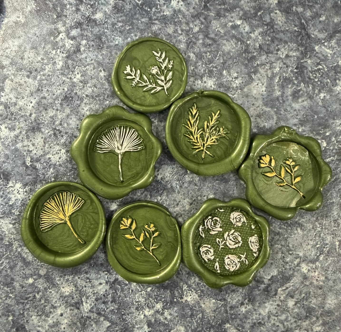 UNIQOOO 6 Pcs Wax Seal Stamp Set, Floral Stamps Botanical Sealing Stamper Kit, Wooden Handle with Brass Head for Wedding Greeting Cards Gift customer photo 2