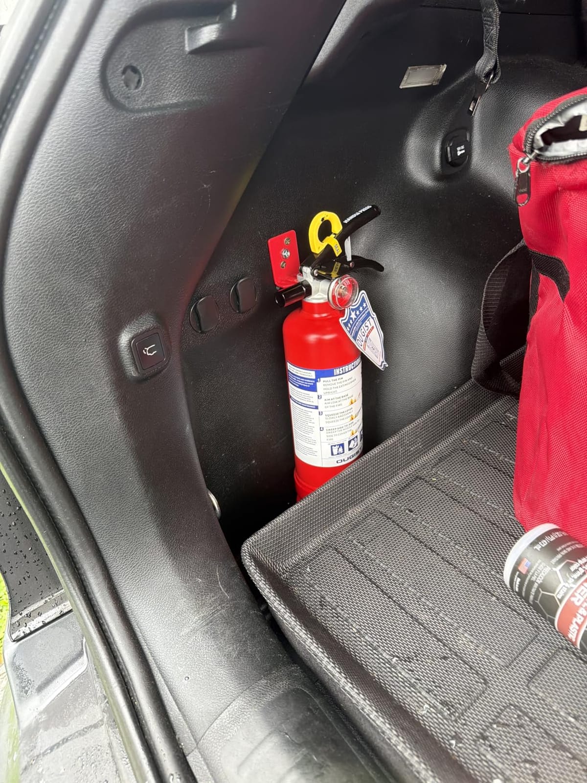 Ougist Signature ABC Fire Extinguisher for Home, 2.5 lb, 2 Pack | 1-A:10-B:C Rated Dry Chemical Extinguisher Designed For Initial Household Fires In Kitchens, Garages And Living Areas customer photo 1