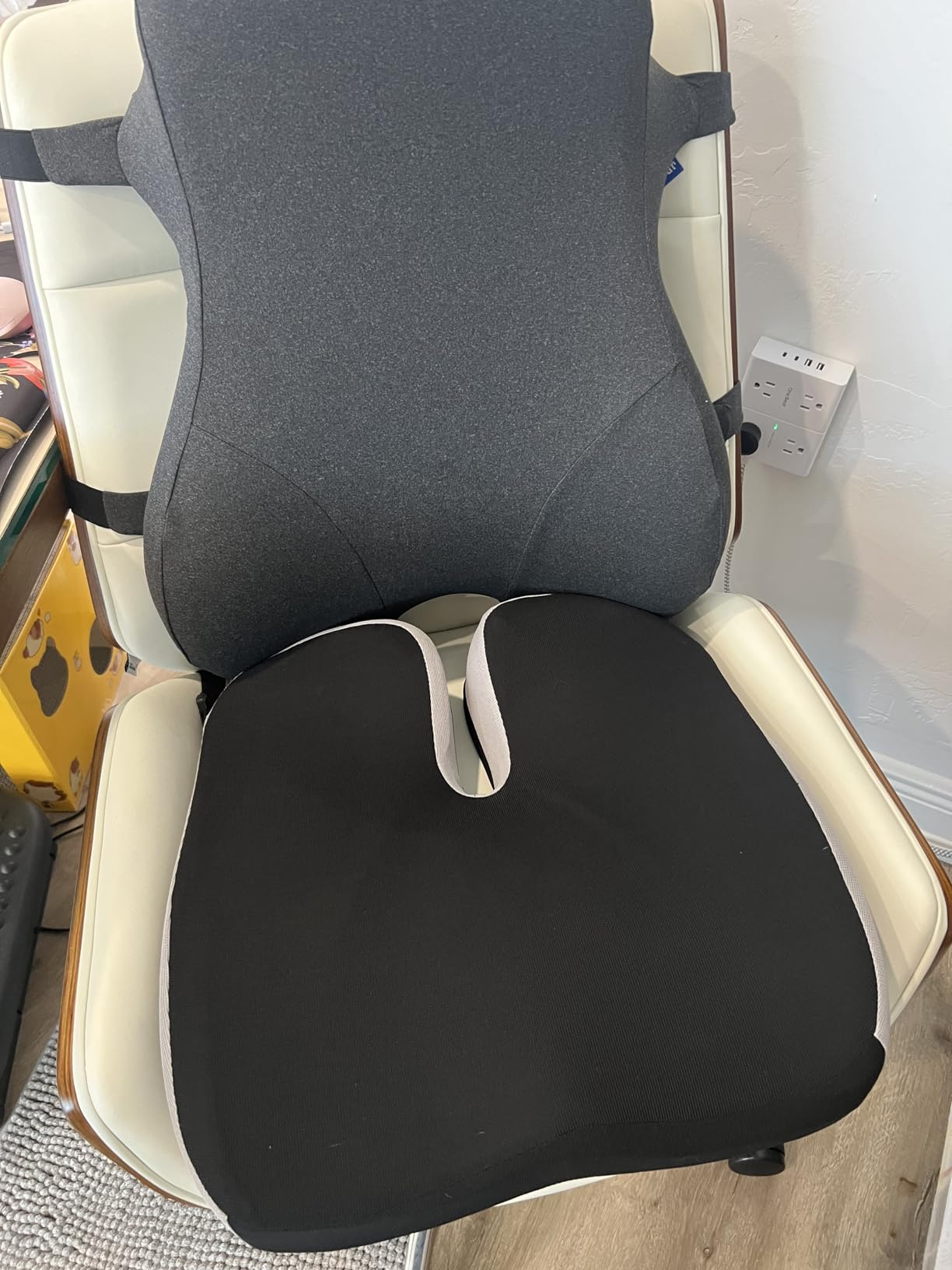 Teemour Lumbar Support Pillow for Car Seat, Memory Foam Back Support Pillow with Adjustable Straps, Medium Soft Car Back Cushion for Driving, Truck, SUV, Office Chair, Black customer photo 1