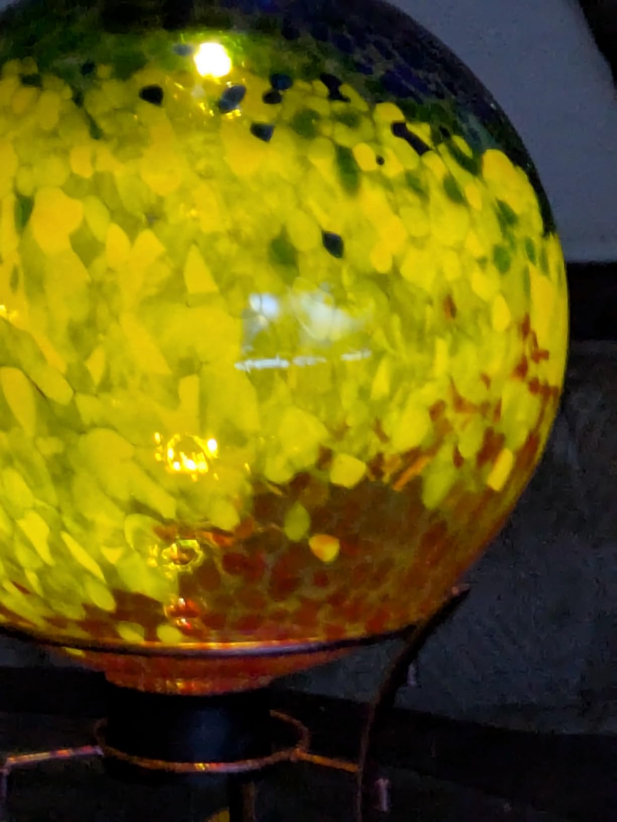 Stargarden Solar Gazing Ball, Glass Gazing Globe with Metal Ball Stand customer photo 2
