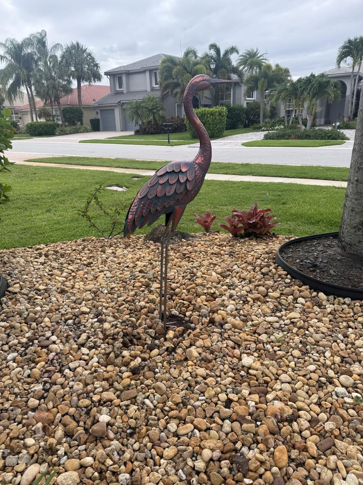 chisheen 2PCS Garden Crane Statues Outdoor Sculptures Metal Yard Art Statue for Garden Decoration Large Size Set of 2 customer photo 1