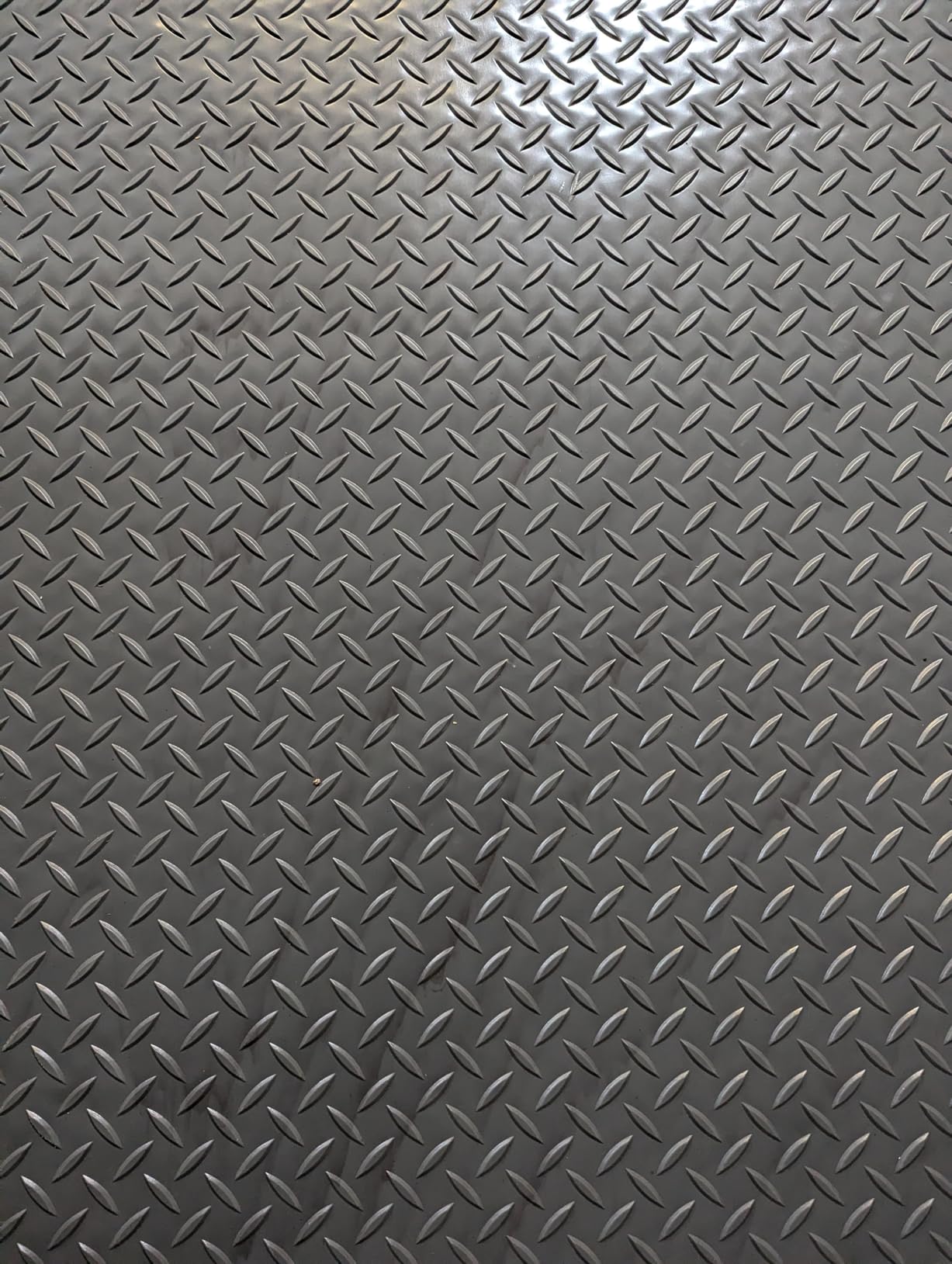Geemax 7.8 x 20 FT Garage Floor Mat, 2.8mm Thickness Diamond Plate Vinyl Garage Flooring Roll for Under Car, Large Size 156 SQFT for Large SUVs, MPV, Pickup Truck, Black customer photo 1