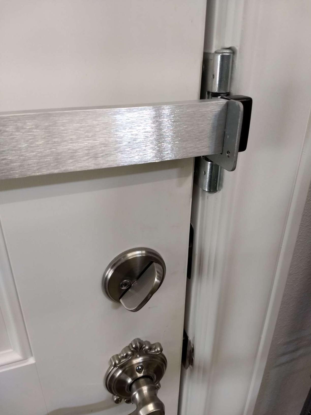 Doorricade Security Bar - Fits an Inward Opening Door up to 32