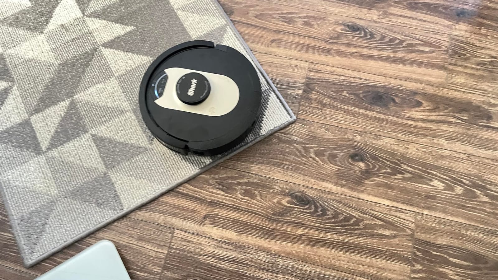 PowerDetect 2-in-1 Robot Vacuum & Mop, White, AV2800ZE | 5 PowerDetect Technologies, NeverStuck, NeverTouch Pro Base (Self-Empty 60-Day, Refill, Pad Wash/Dry), 360° LiDAR + 3D Sensor customer photo 1