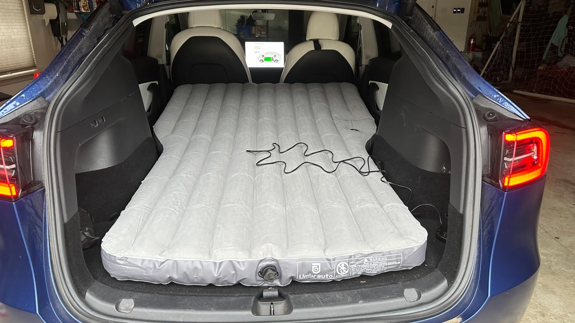 Umbrauto Built-in Pump Air Mattress for 5.5-5.8ft Full Size Short Truck Bed, Inflatable Camping Airbed with Rechargeable Cordless Pump for Truck Tent Camper customer photo 1