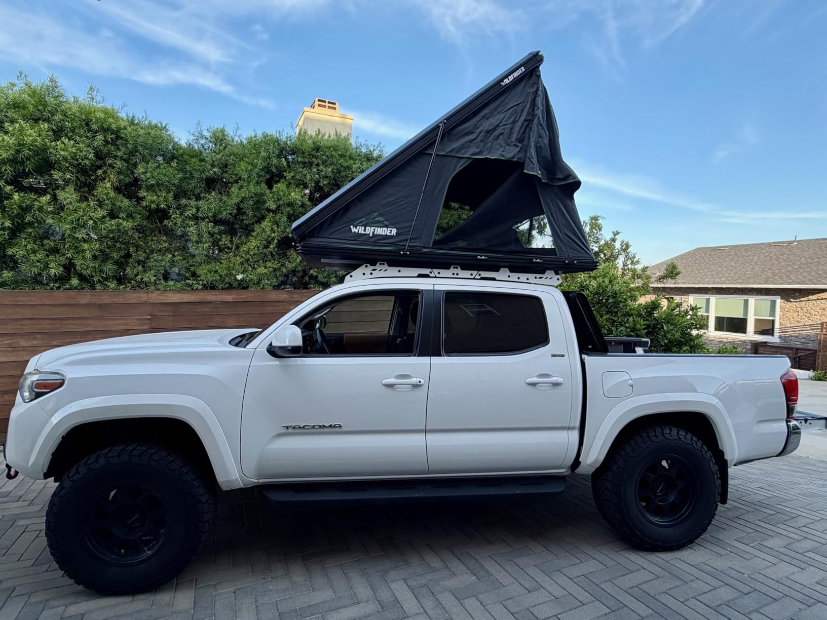 Rooftop Tent, Hard Shell Roof Top Tent for Jeep SUV Truck Van | Aluminum Pop Up Roof Tent with LED Light Strip, Camping Car Roof Tent for 2-3 Person, Hardshell Rooftop Tent customer photo 1